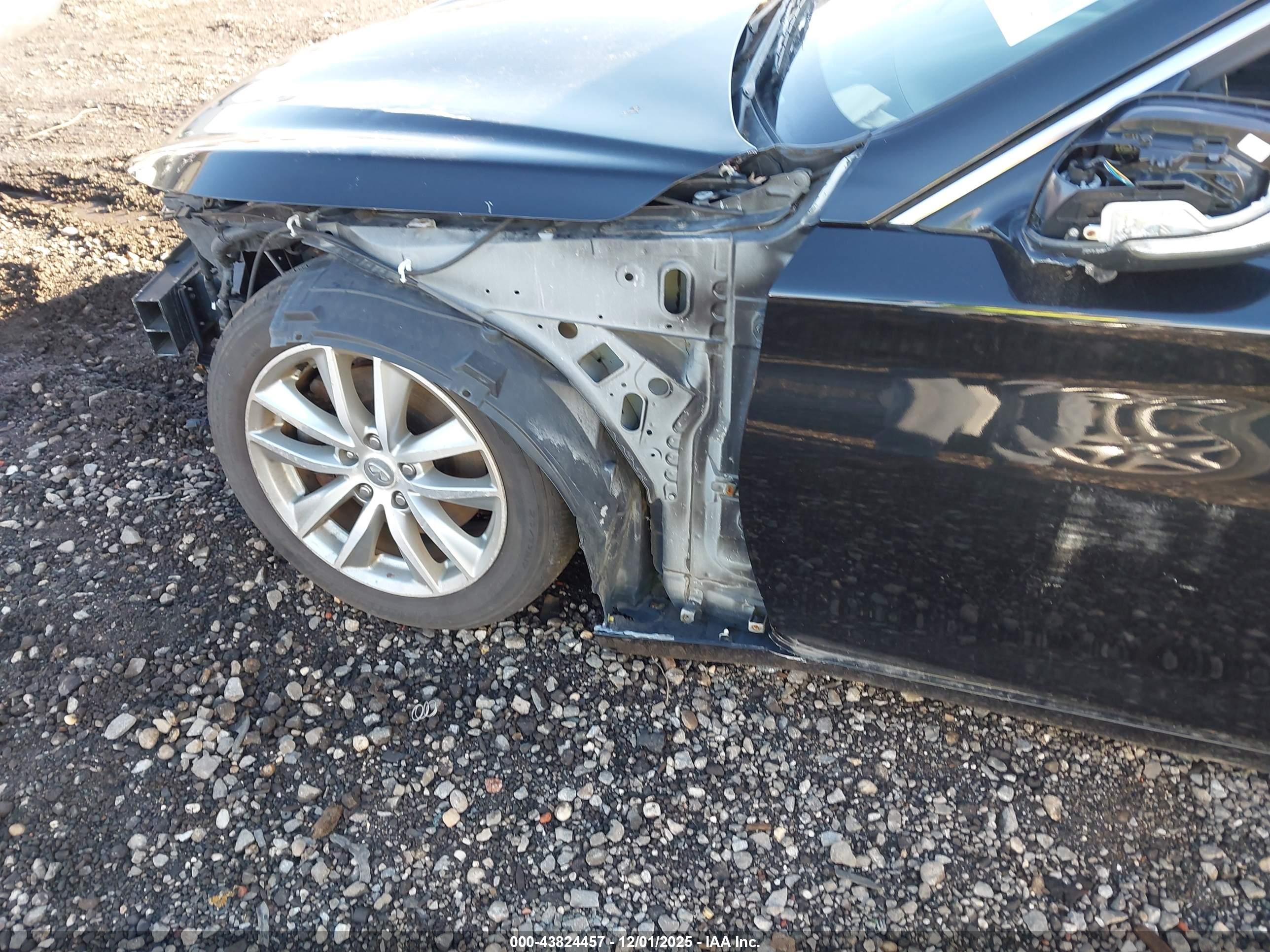 INFINITI Q50 image 6