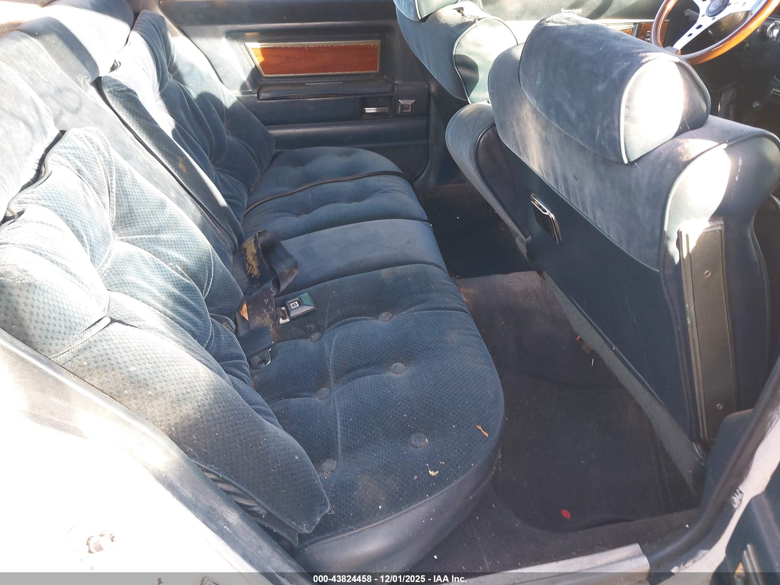 OLDSMOBILE CUTLASS image 8