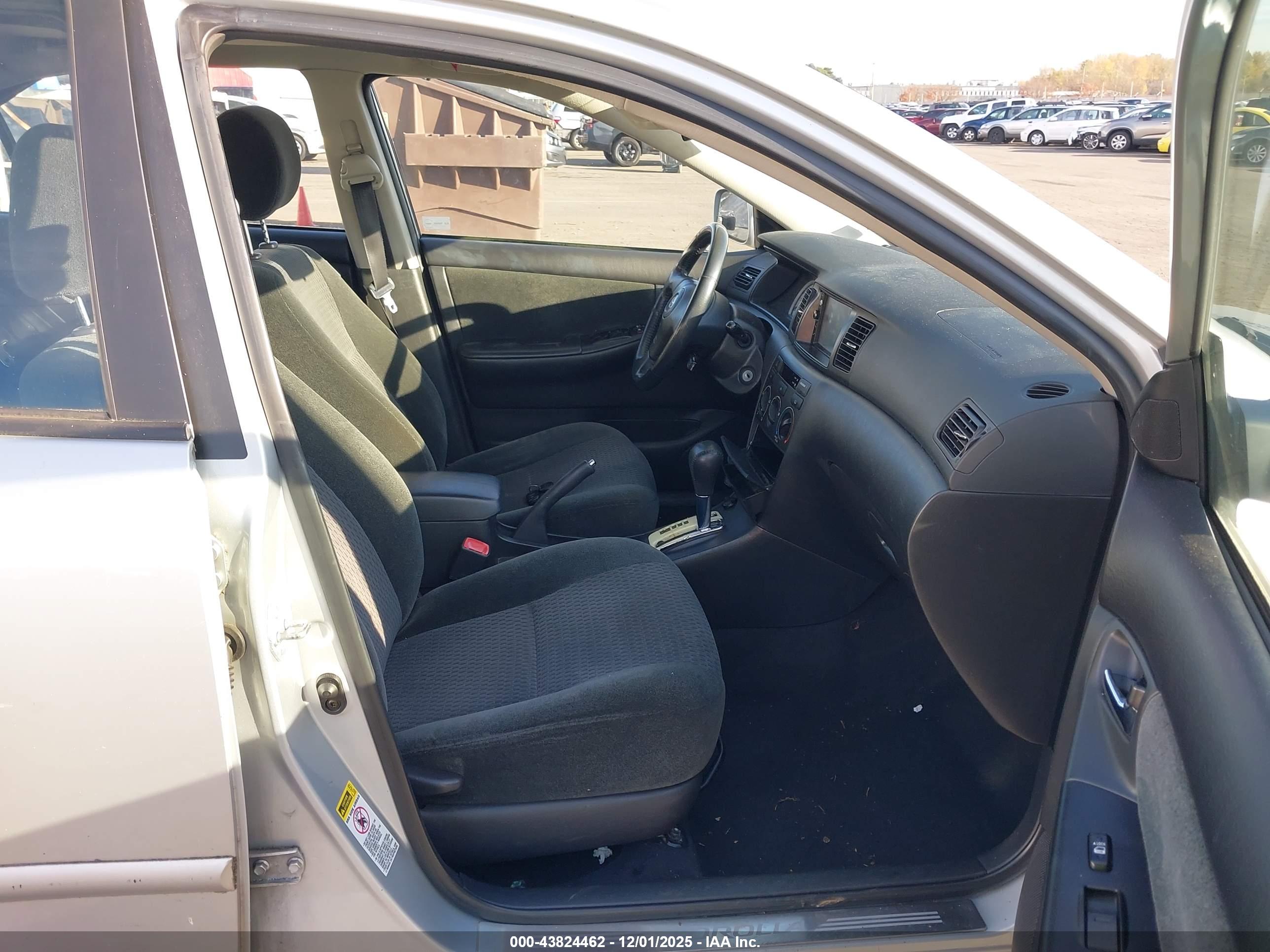 TOYOTA COROLLA image 5