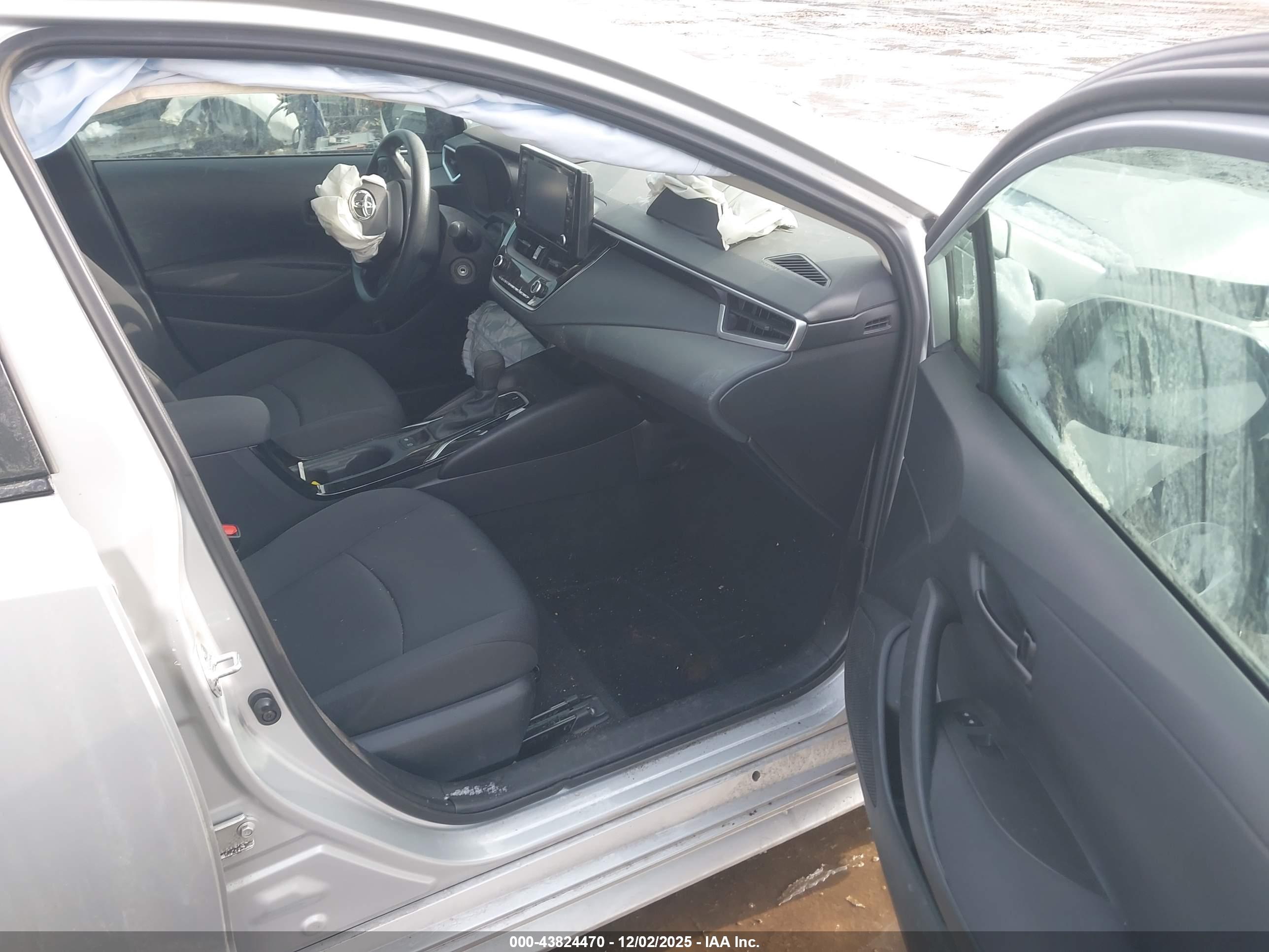 TOYOTA COROLLA image 5