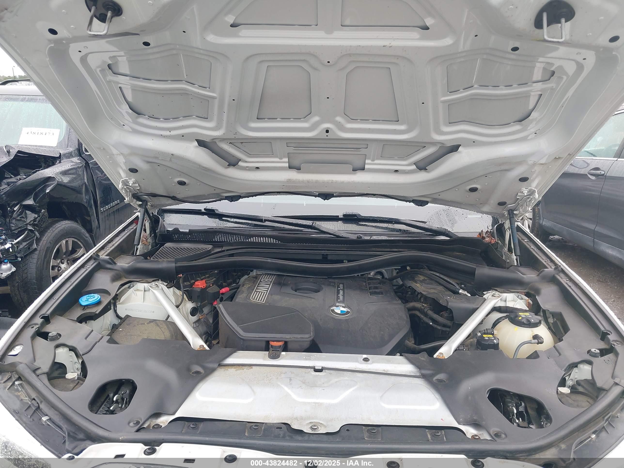BMW X4 image 10