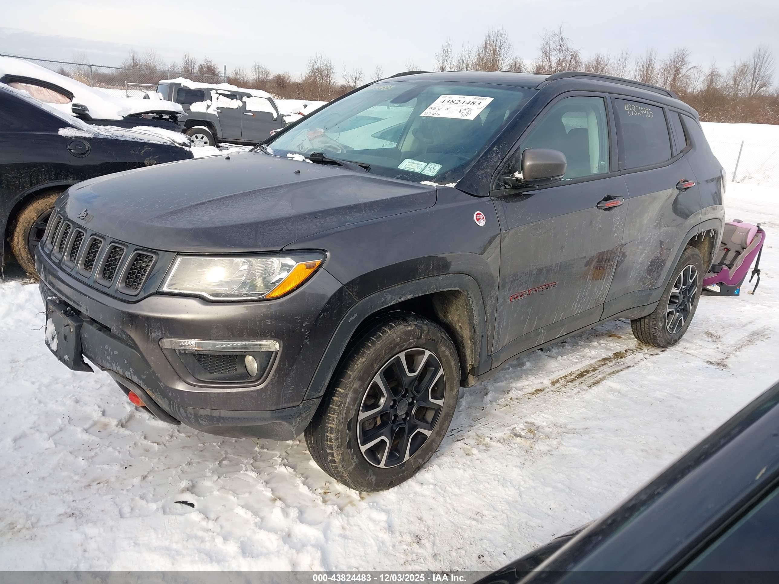JEEP COMPASS image 2