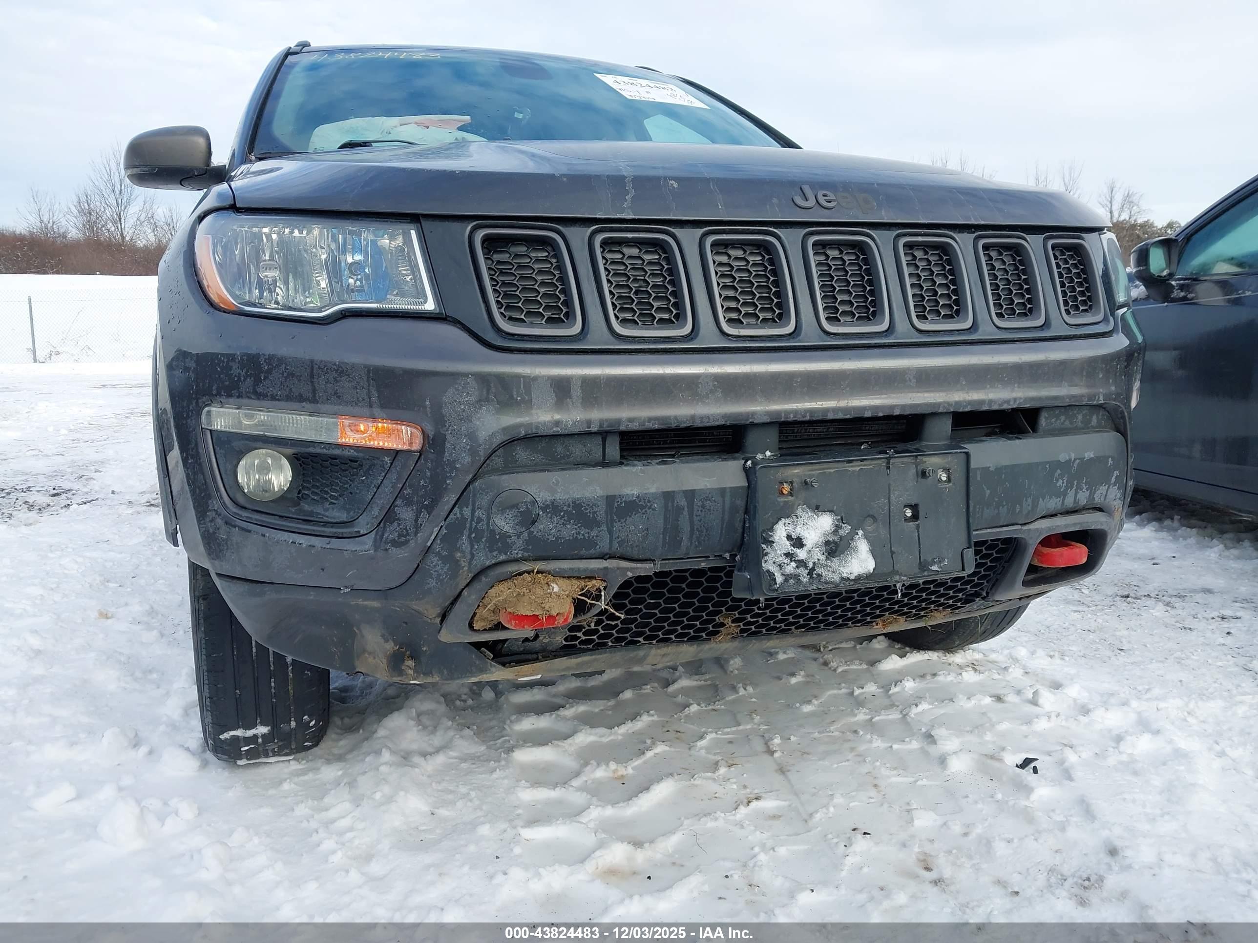 JEEP COMPASS image 6