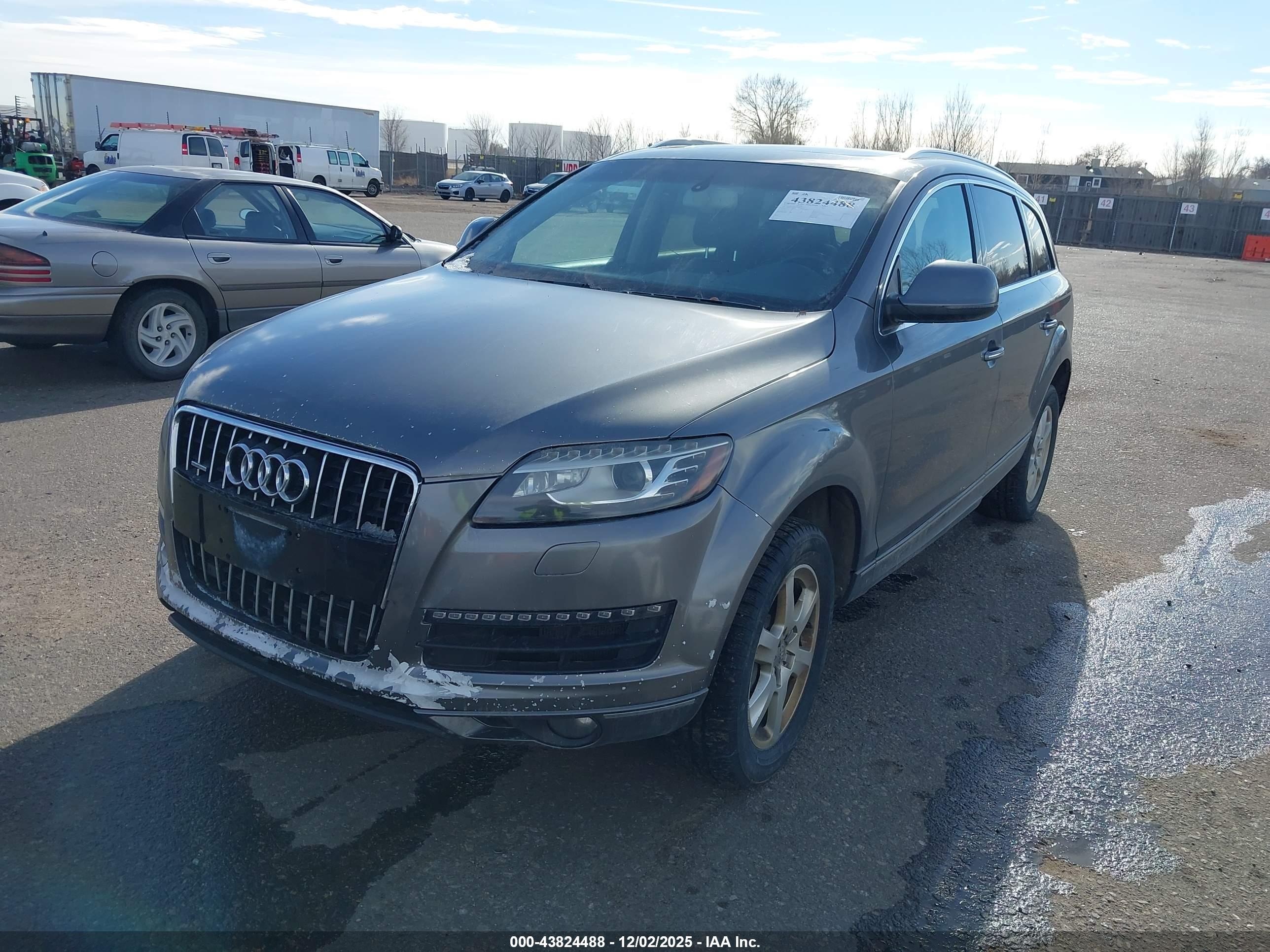 AUDI Q7 image 2