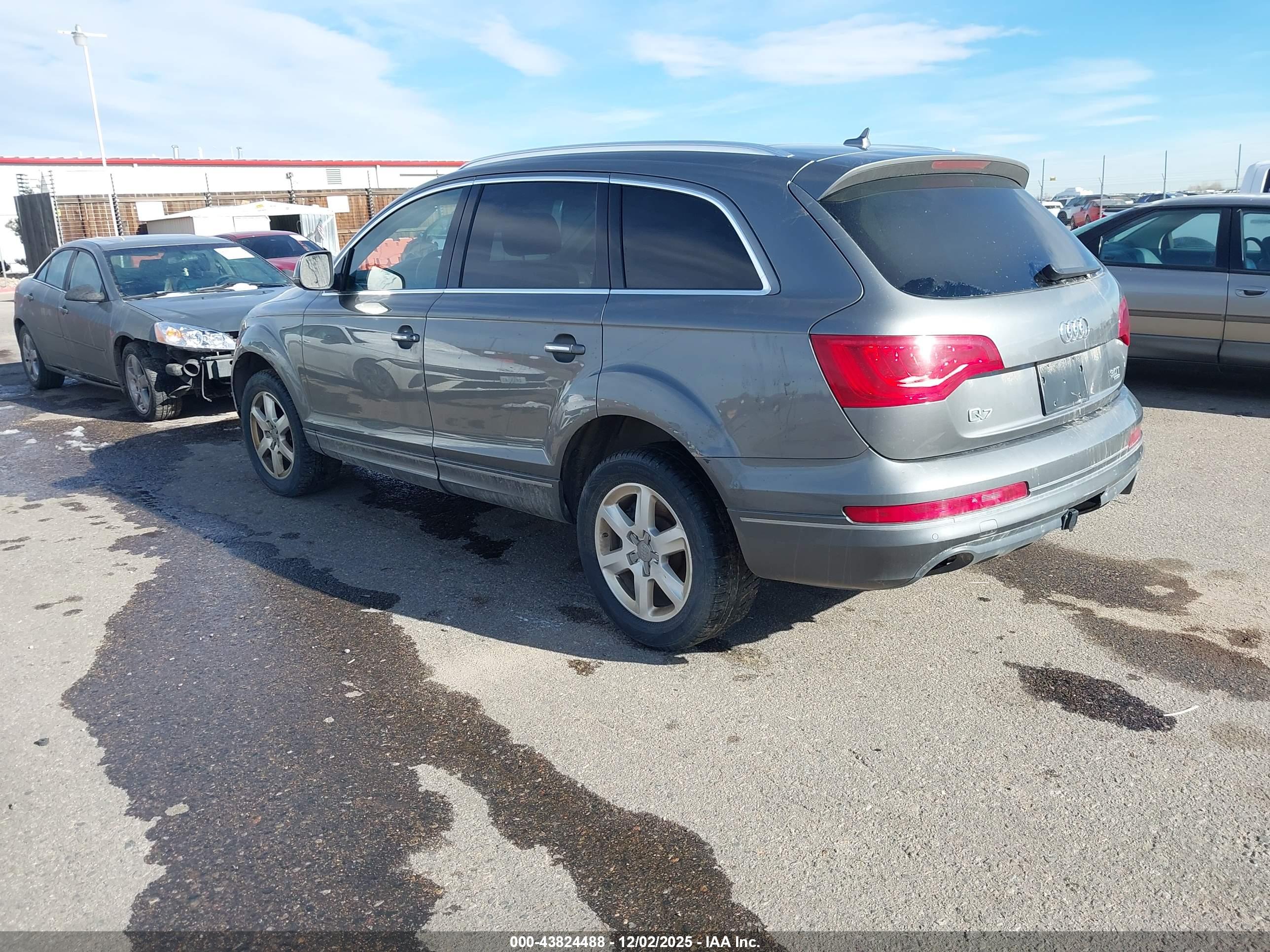 AUDI Q7 image 3