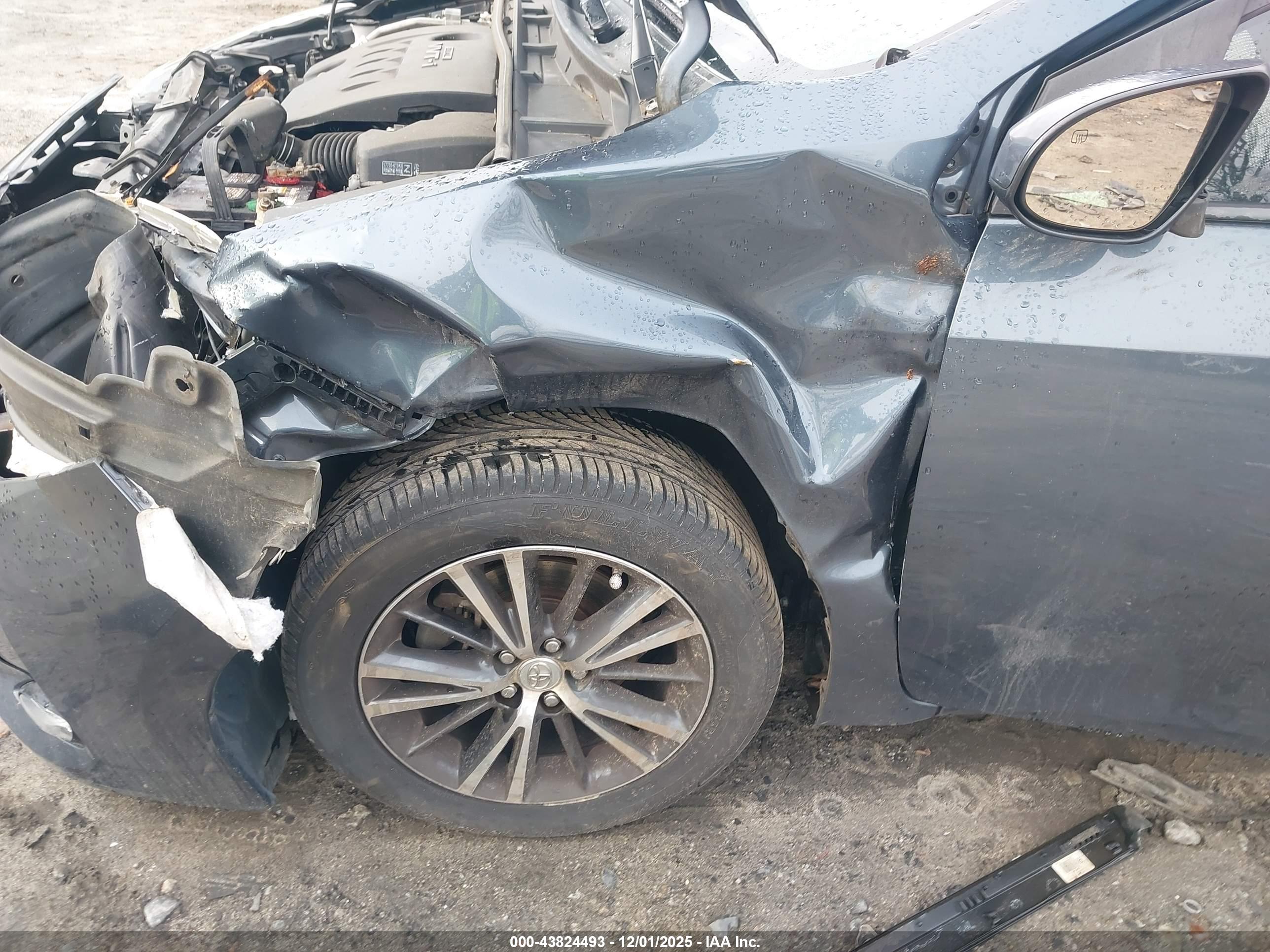 TOYOTA COROLLA image 6