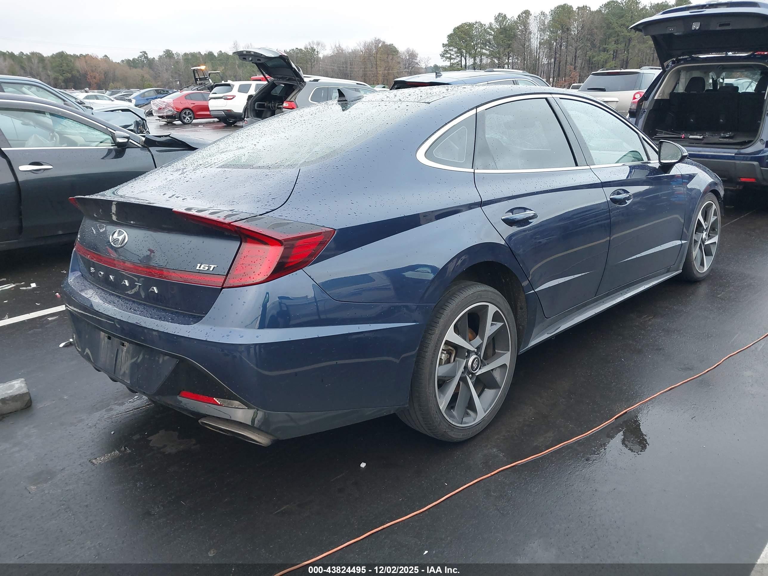 HYUNDAI SONATA image 4