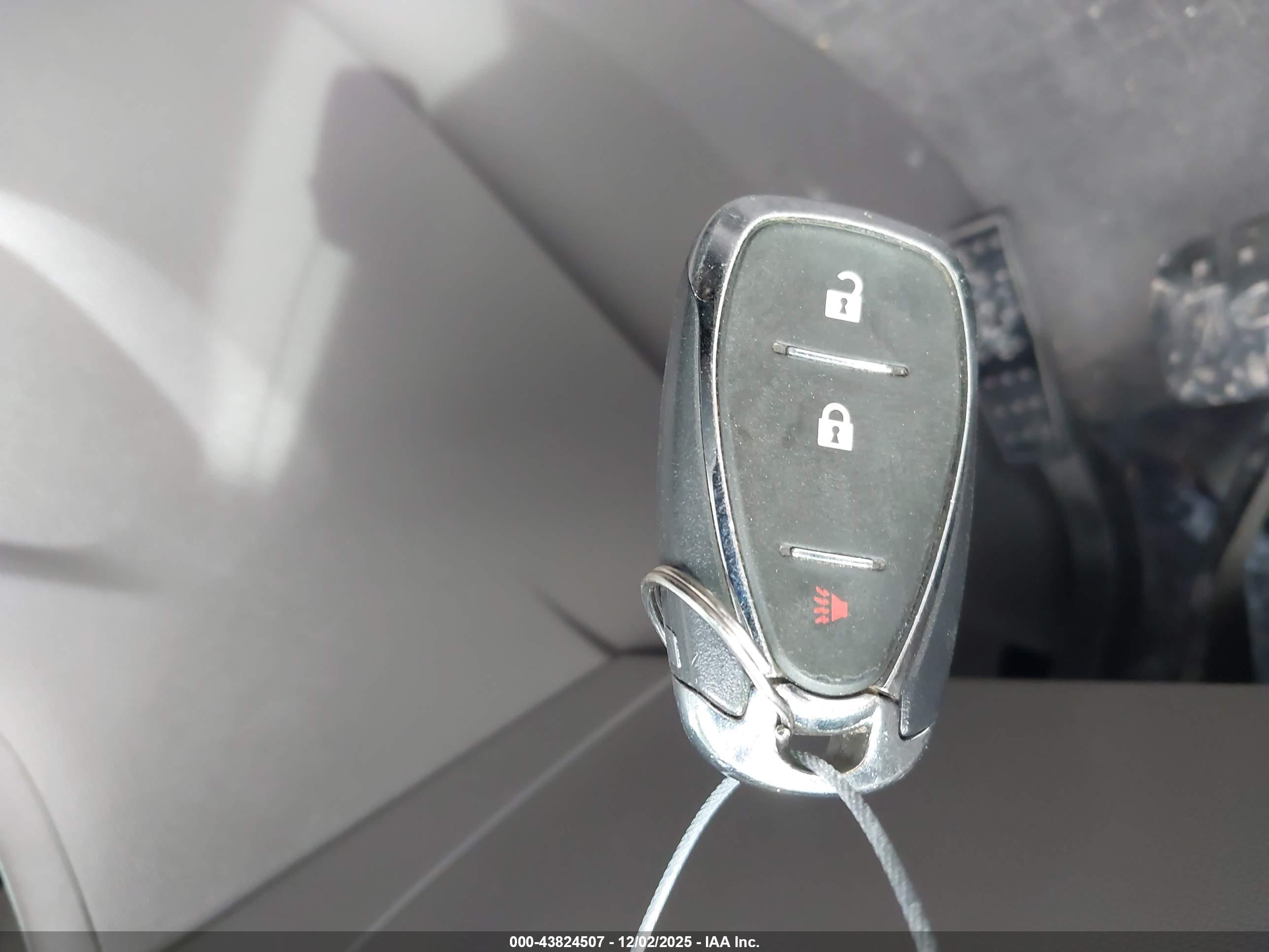 CHEVROLET TRAVERSE image 11