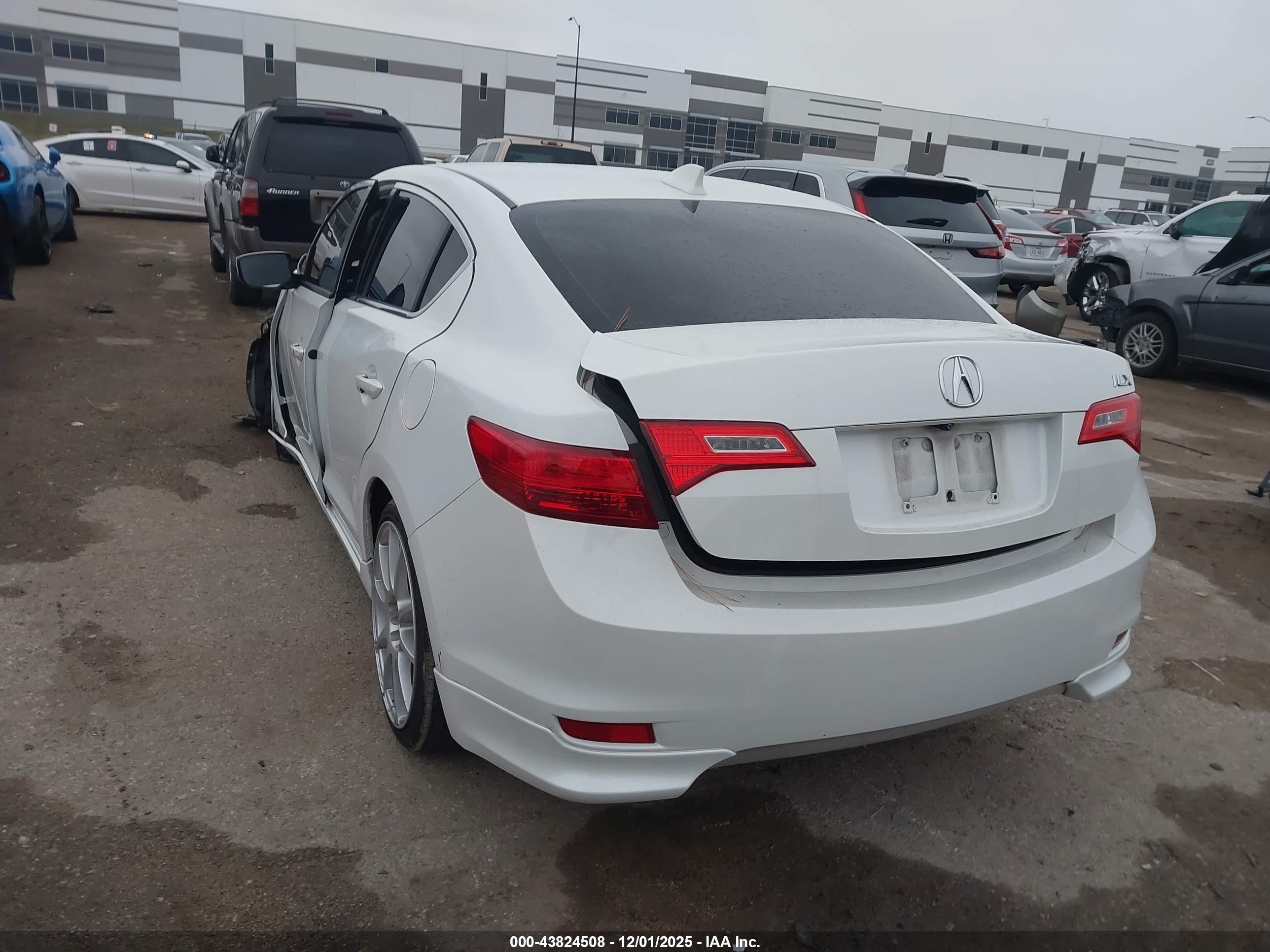 ACURA ILX image 3