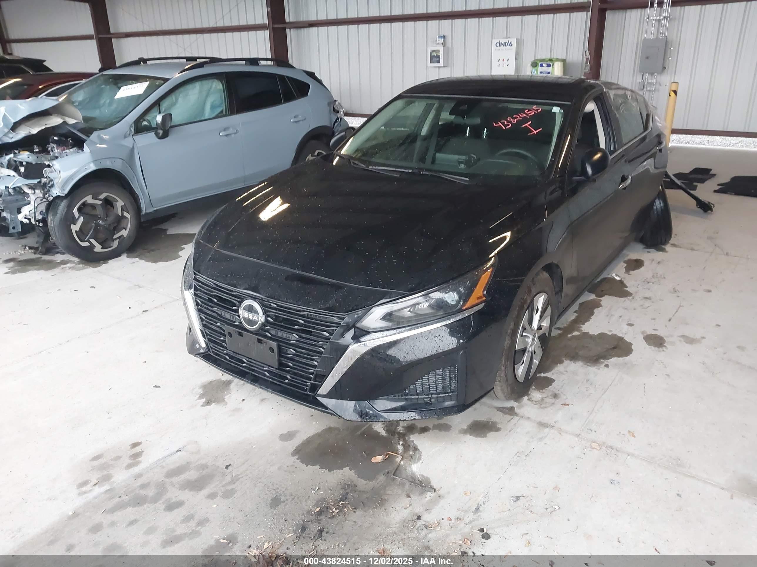 NISSAN ALTIMA image 2
