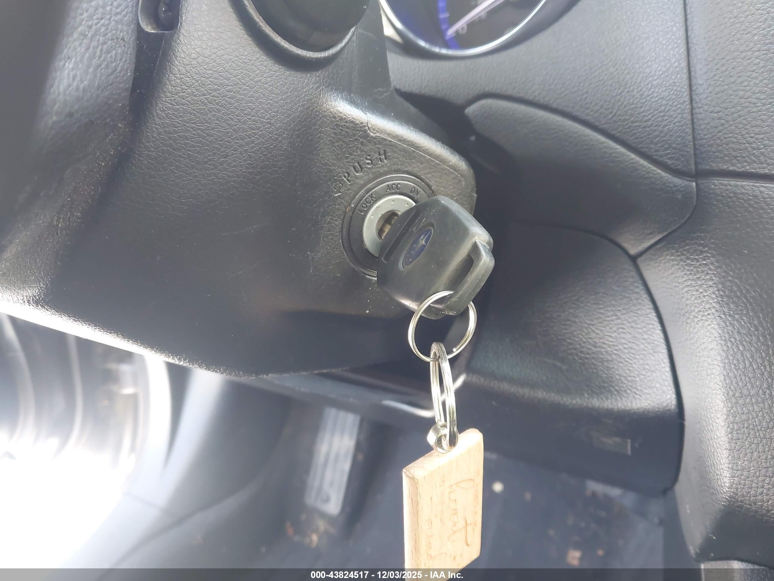 SUBARU OUTBACK image 11
