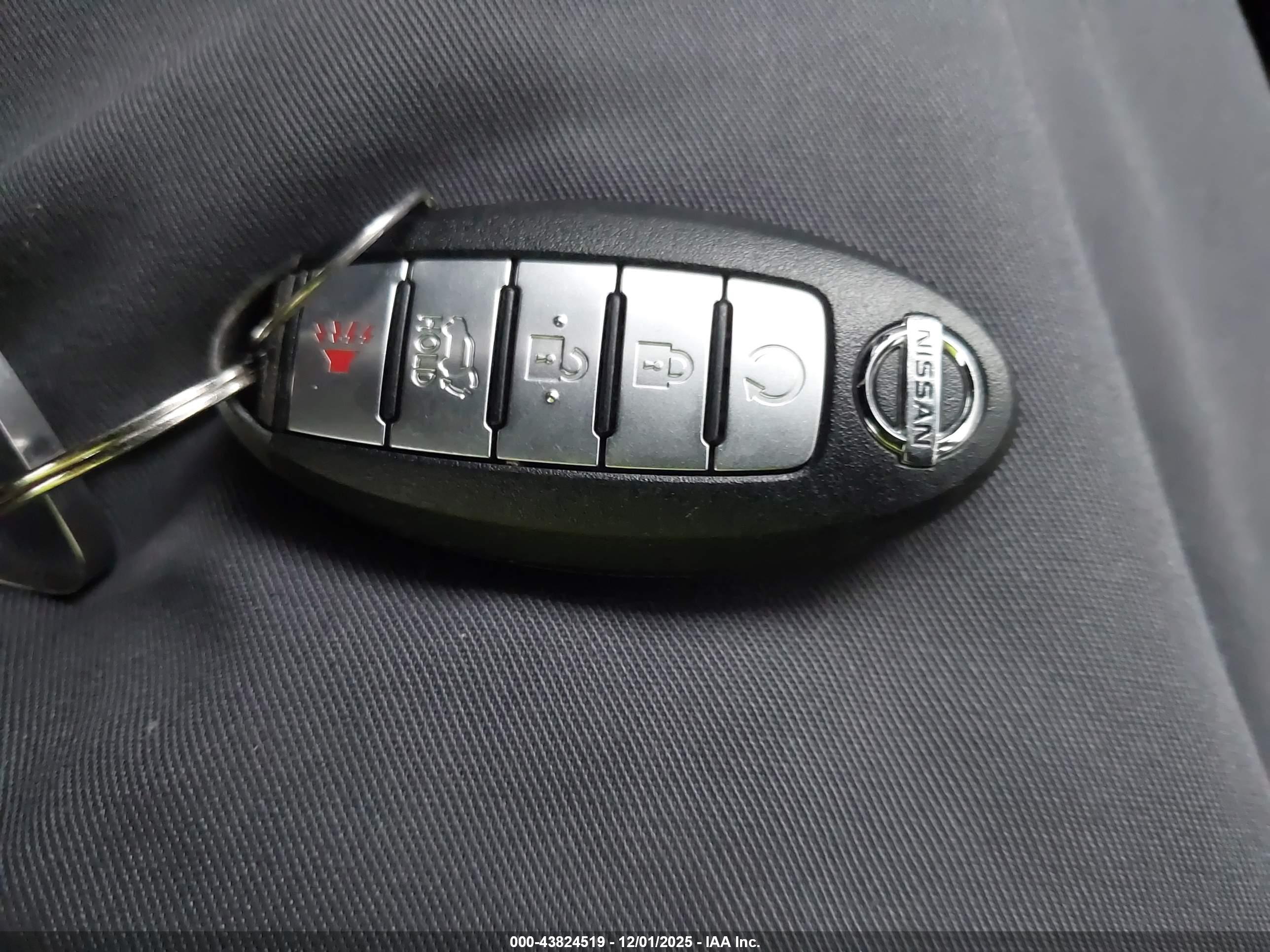 NISSAN MURANO image 11
