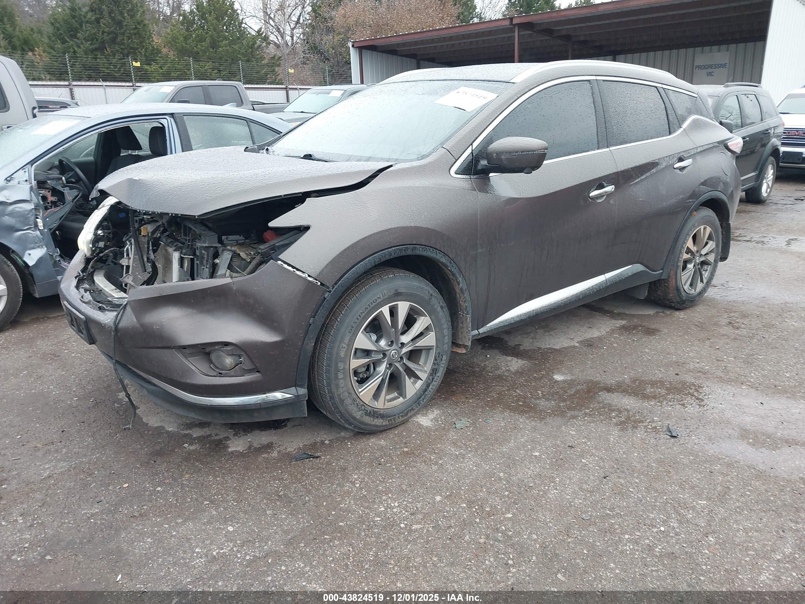 NISSAN MURANO image 2