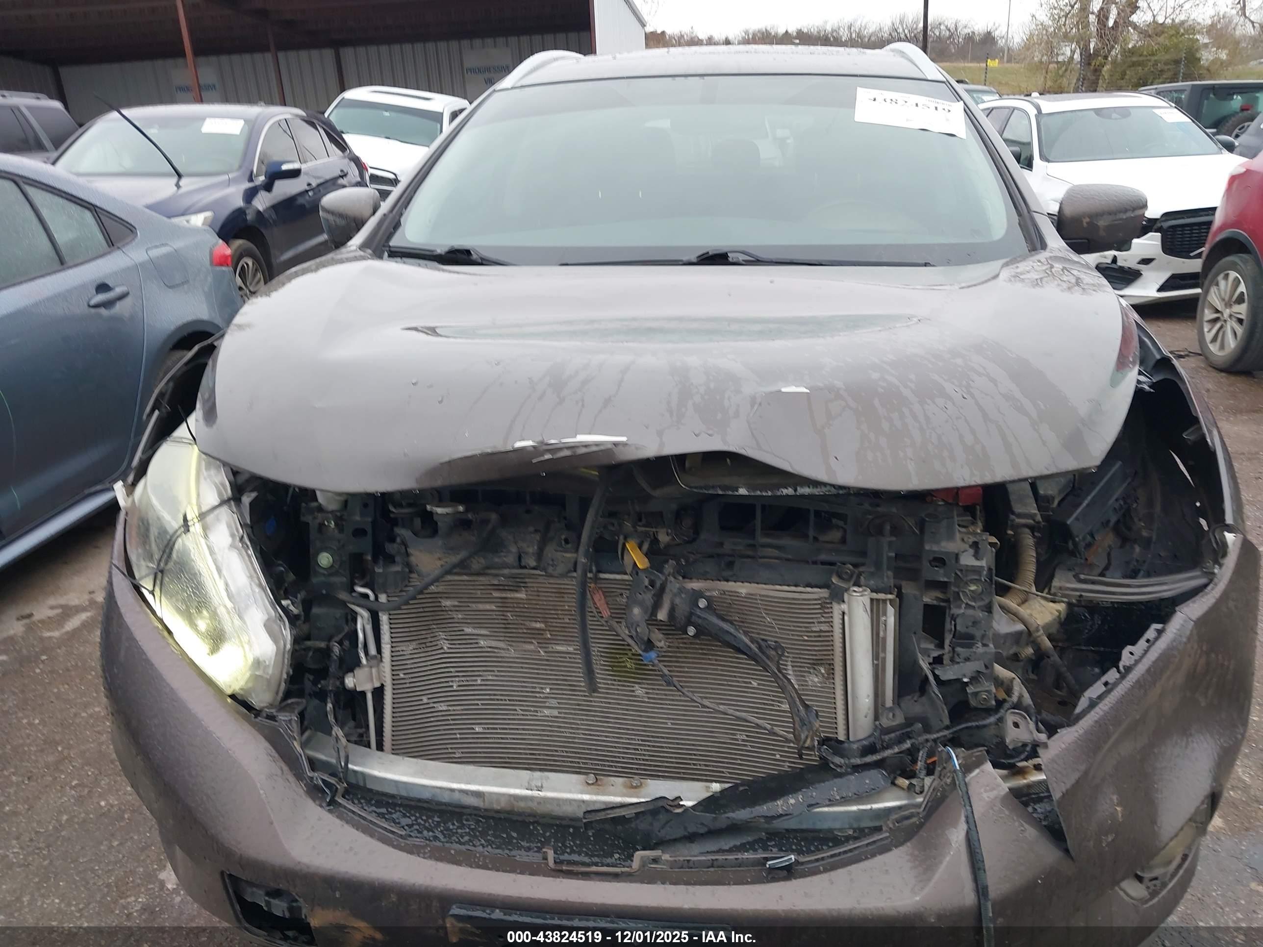 NISSAN MURANO image 6