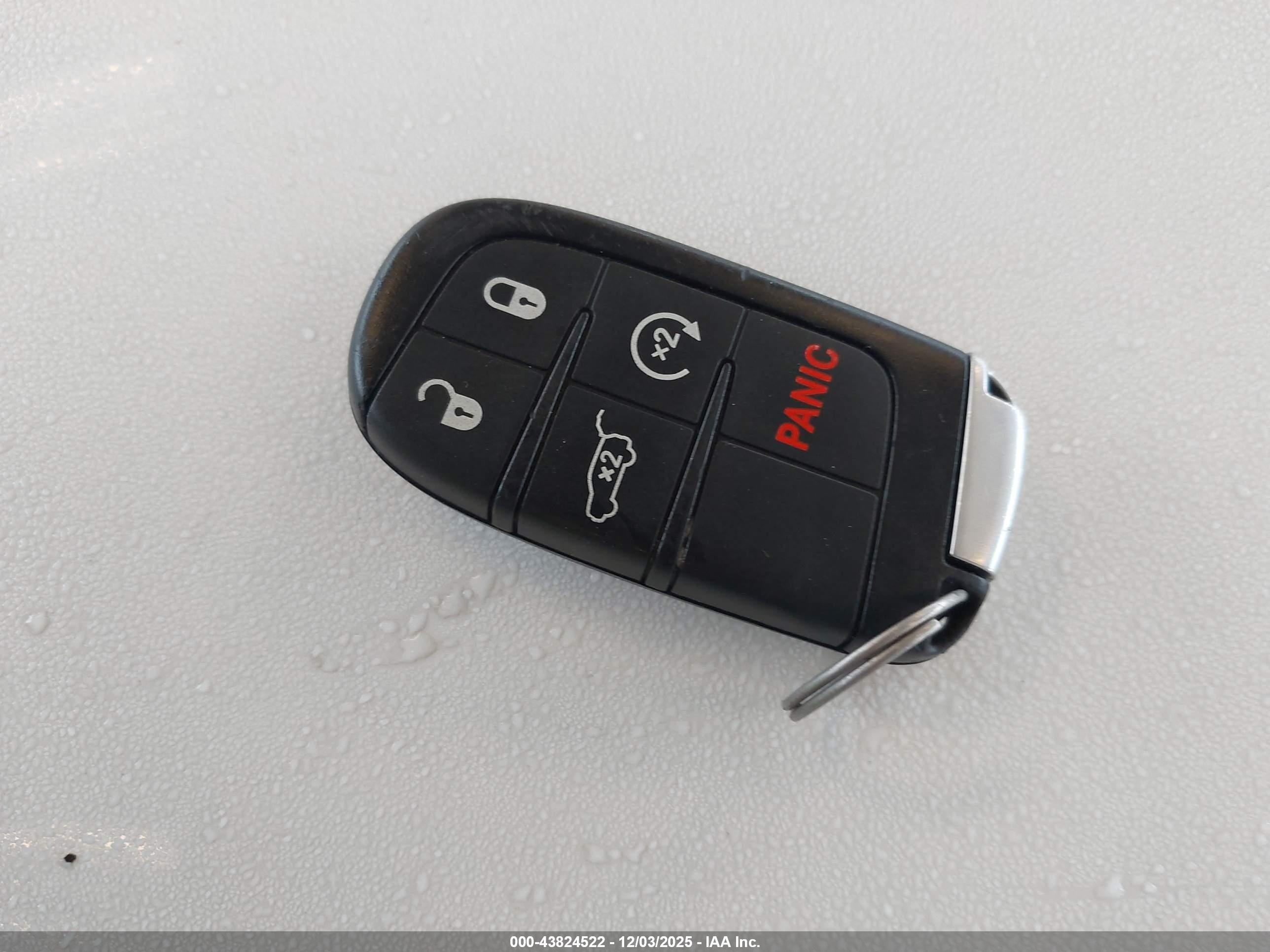 JEEP GRAND image 11