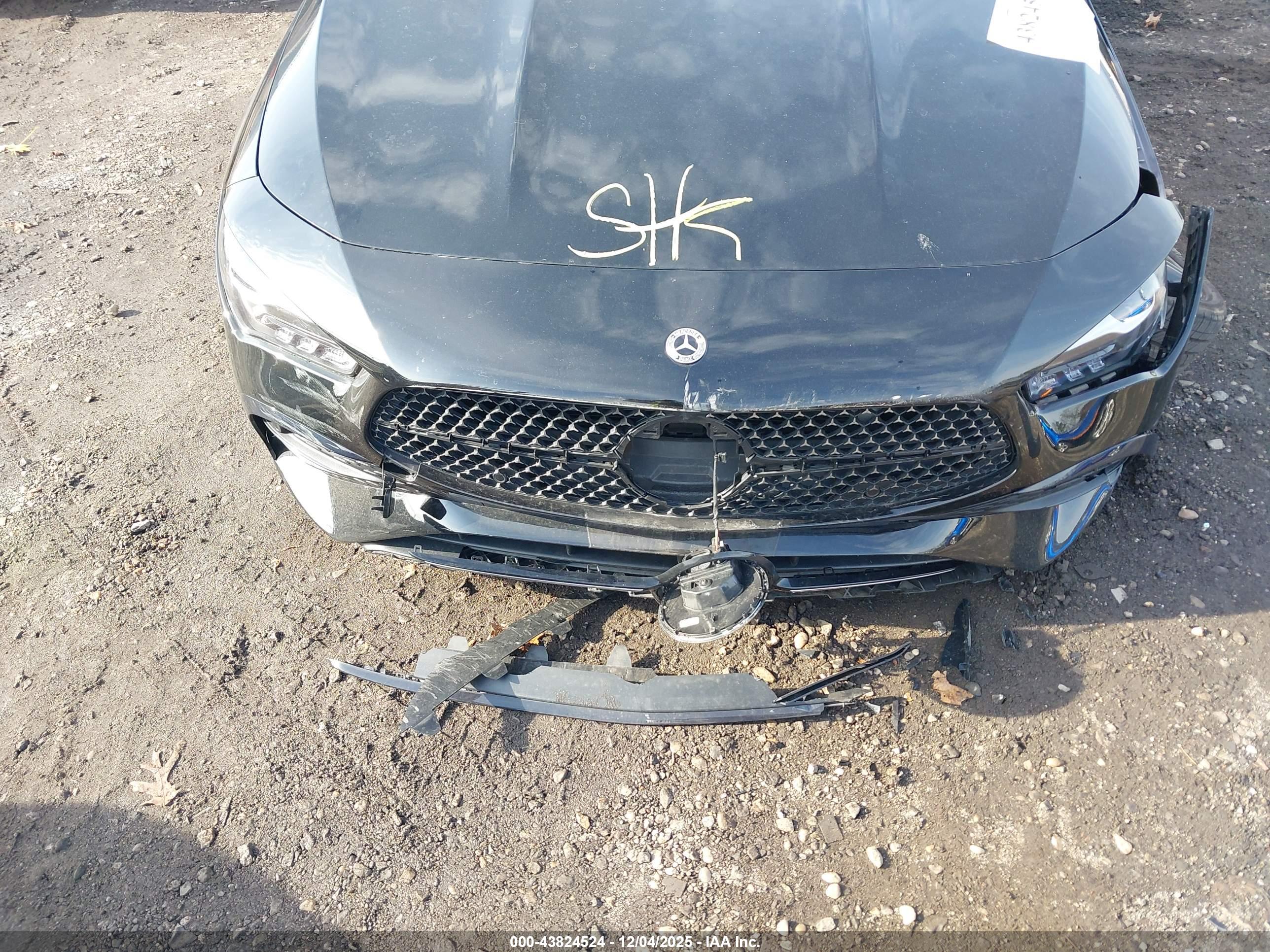 MERCEDES-BENZ CLA image 10