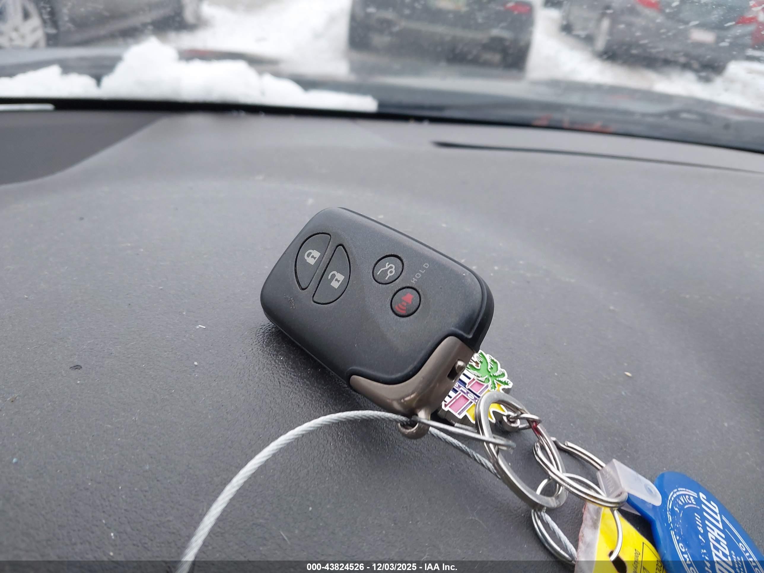LEXUS ES image 11