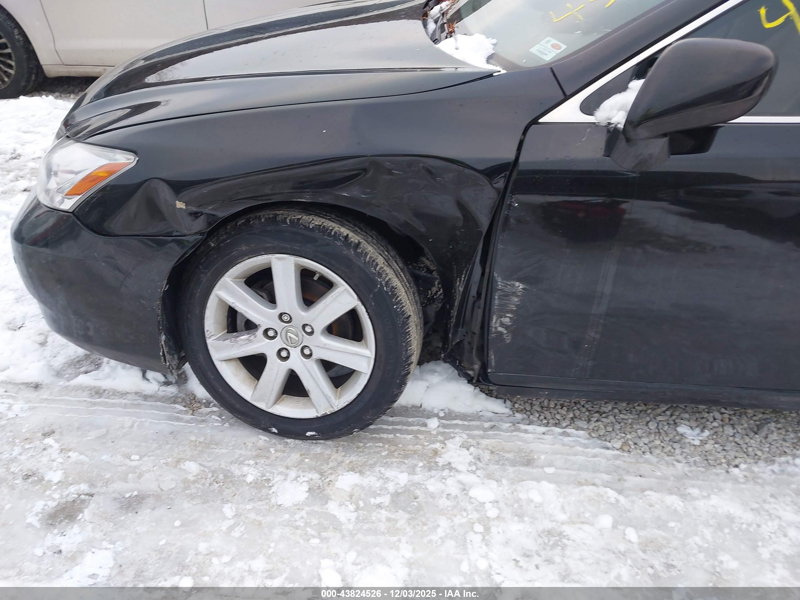 LEXUS ES image 6