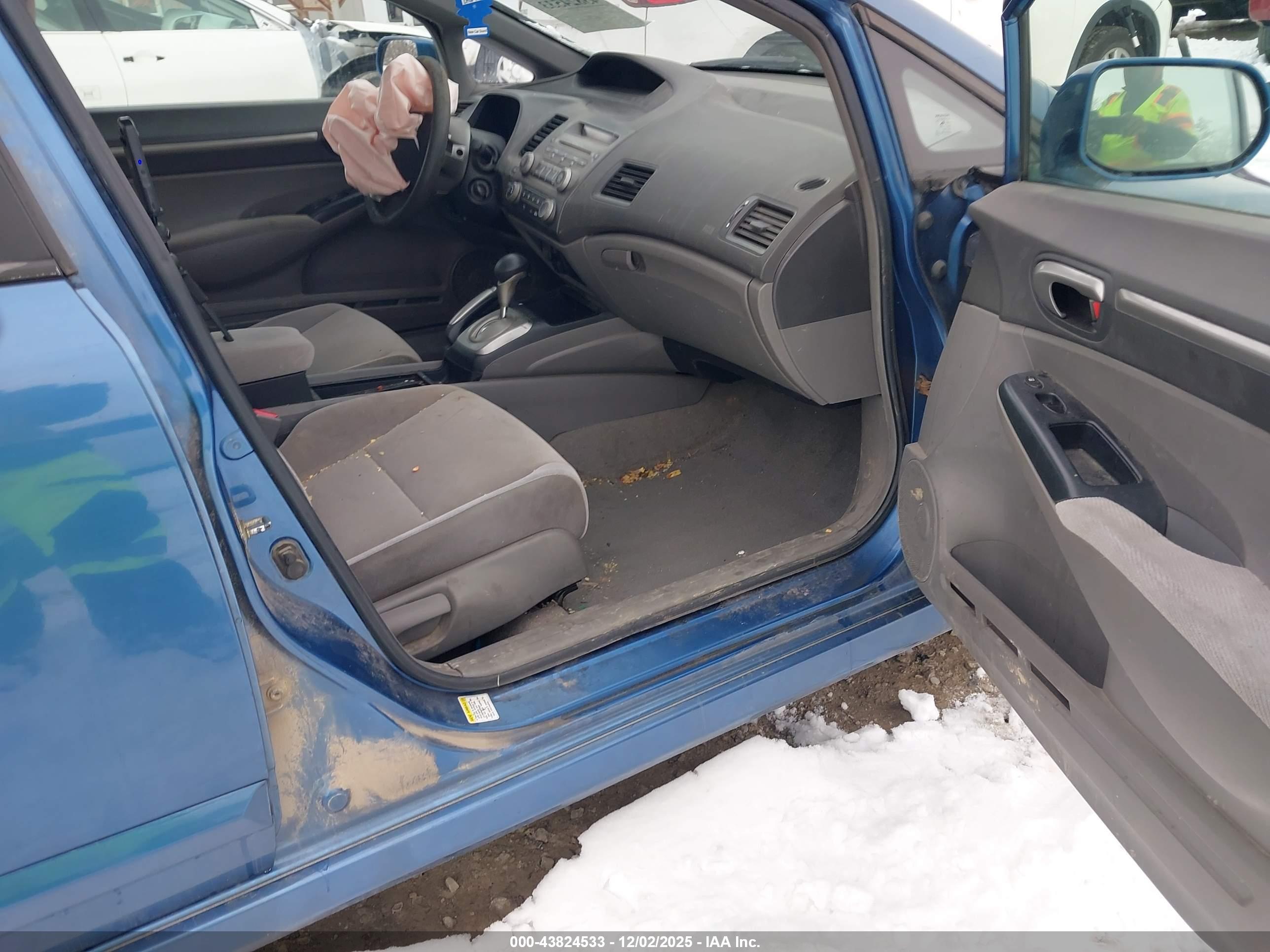 HONDA CIVIC image 5