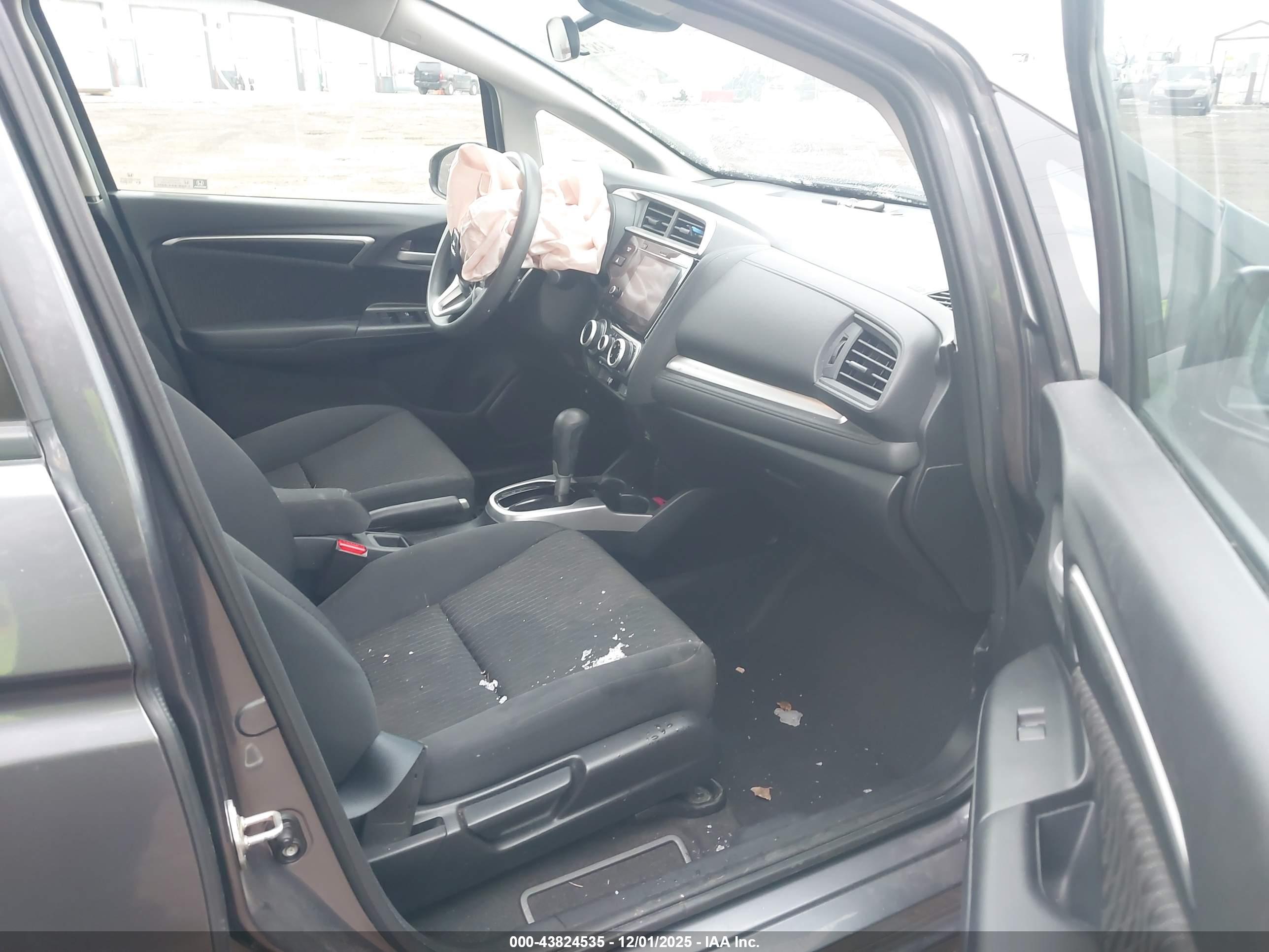 HONDA FIT image 5