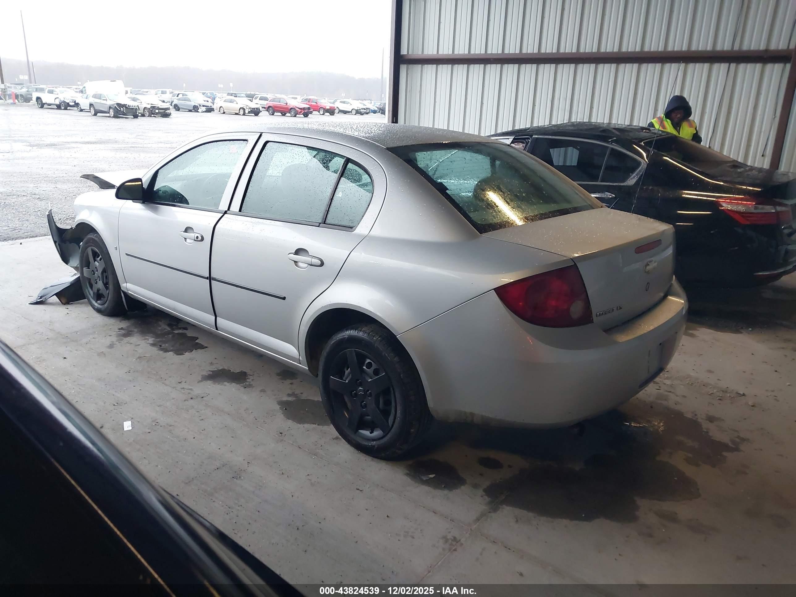 CHEVROLET COBALT image 3