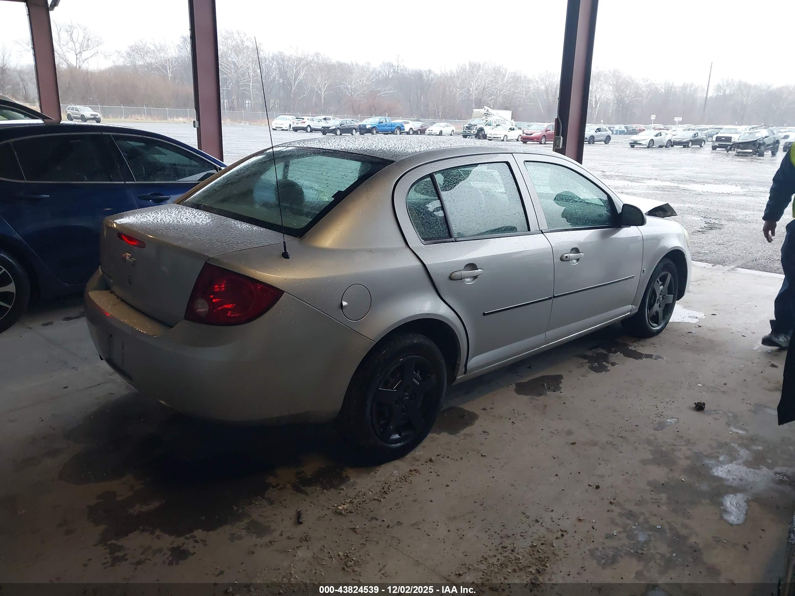 CHEVROLET COBALT image 4
