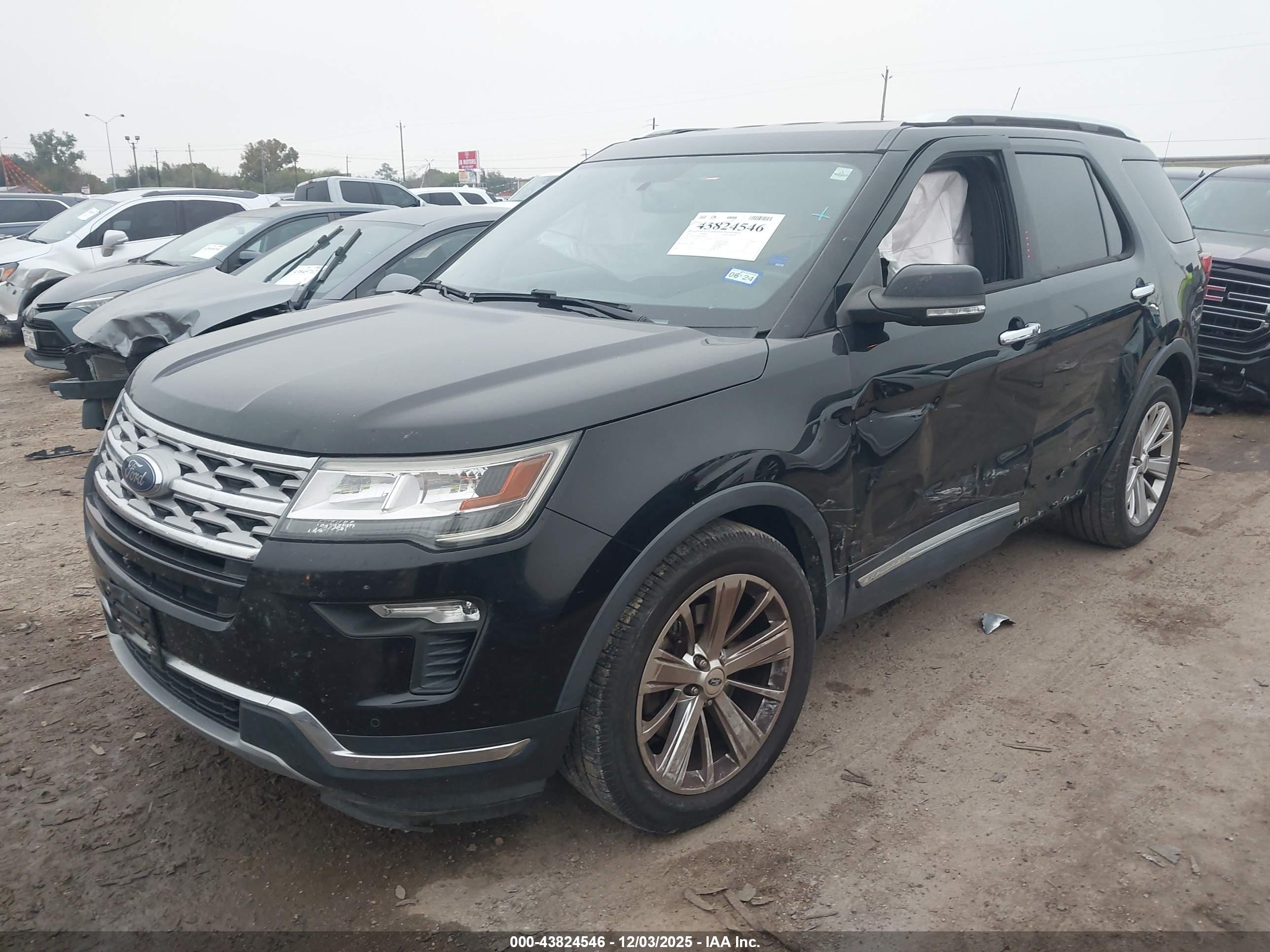 FORD EXPLORER image 2