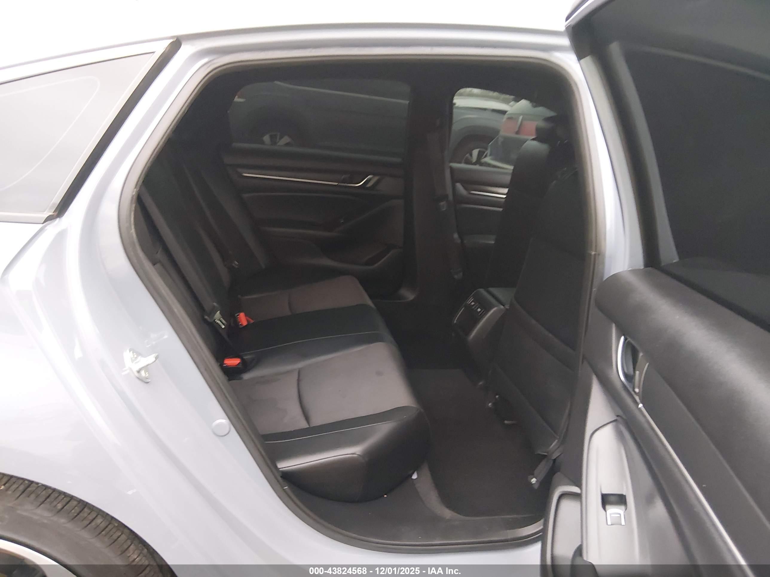 HONDA ACCORD image 8