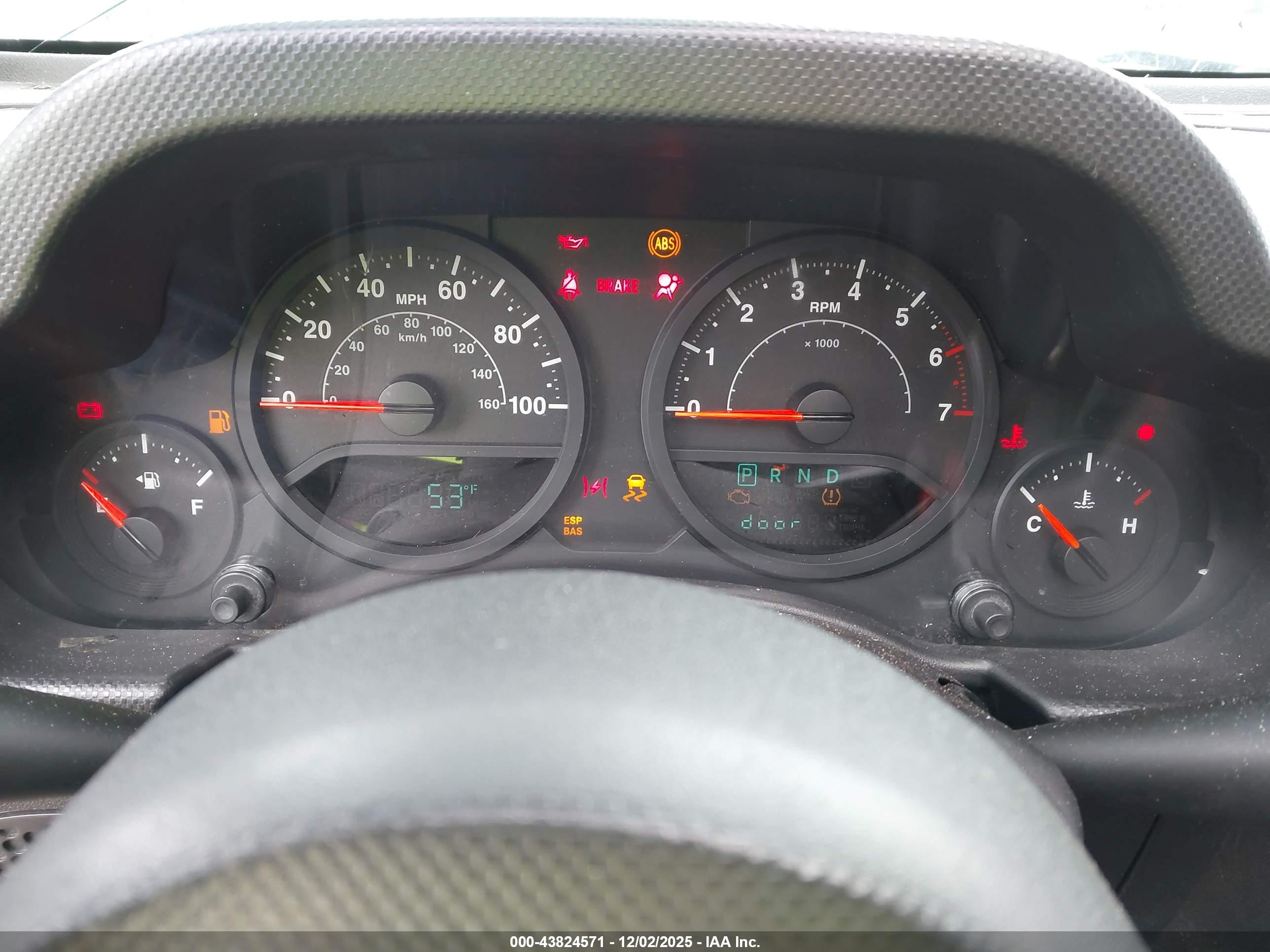 JEEP WRANGLER image 7