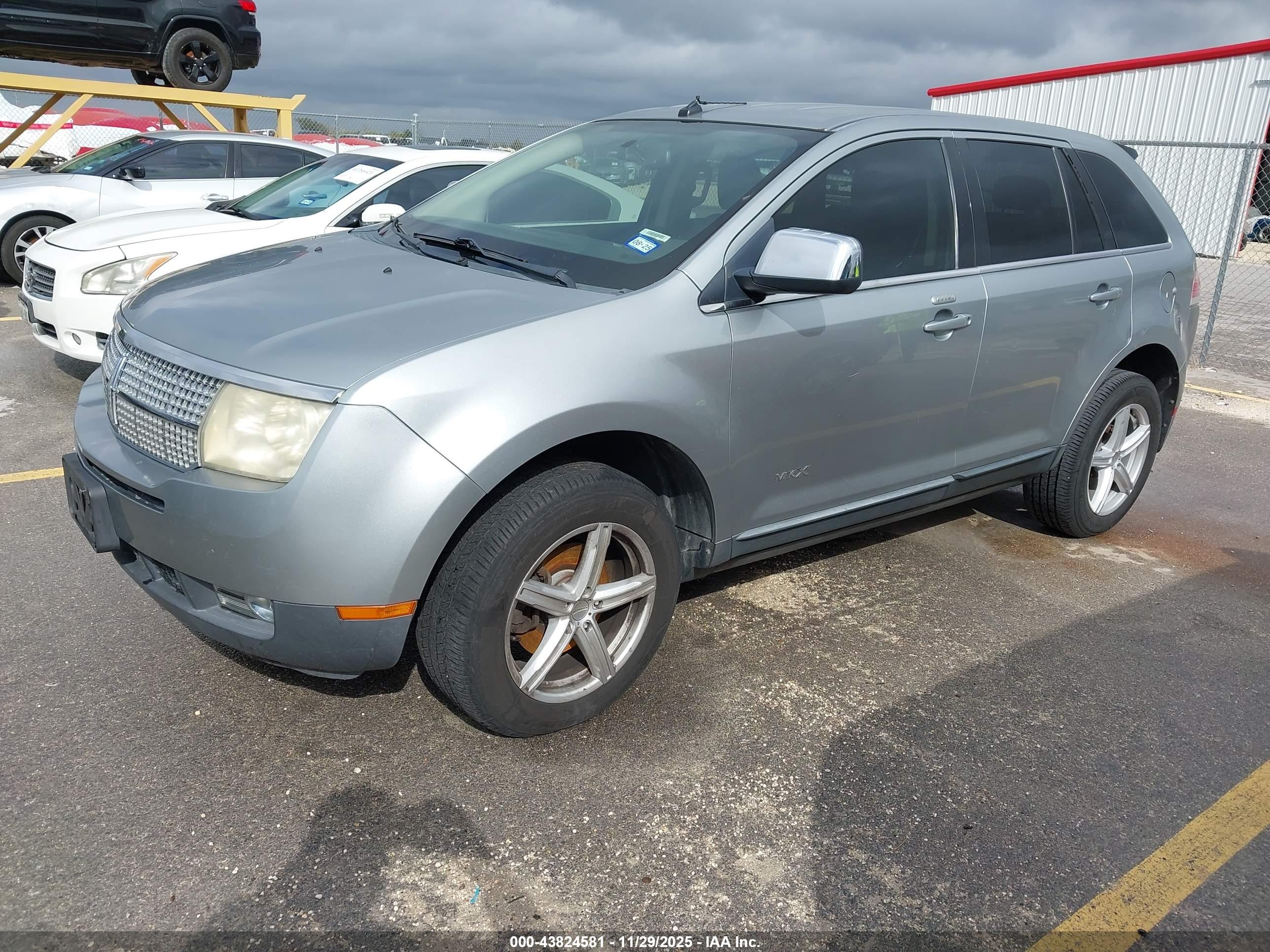 LINCOLN MKX image 2