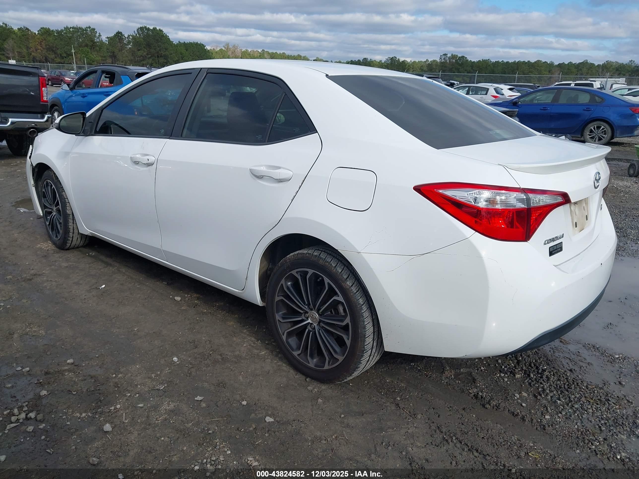 TOYOTA COROLLA image 3