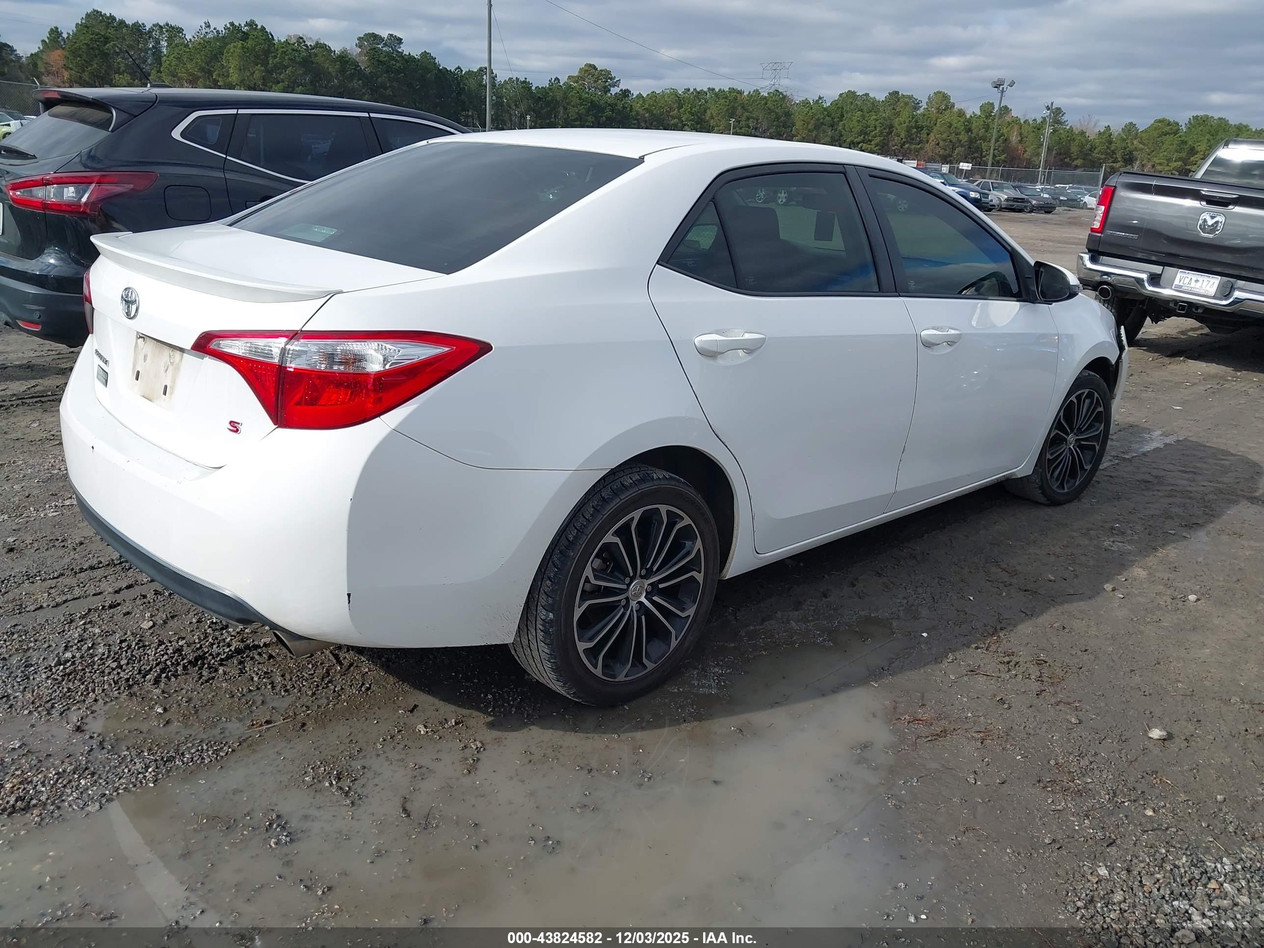 TOYOTA COROLLA image 4