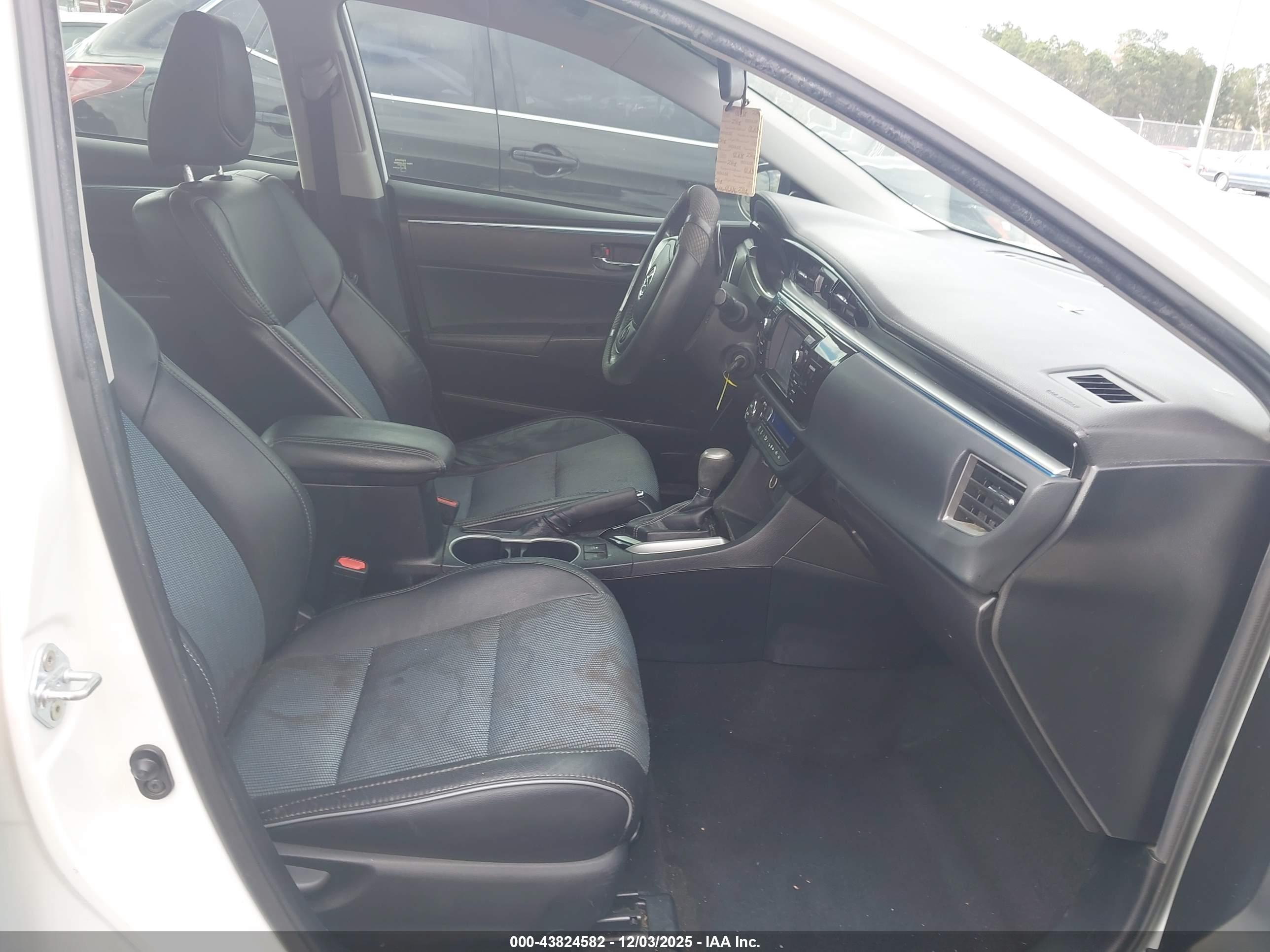TOYOTA COROLLA image 5