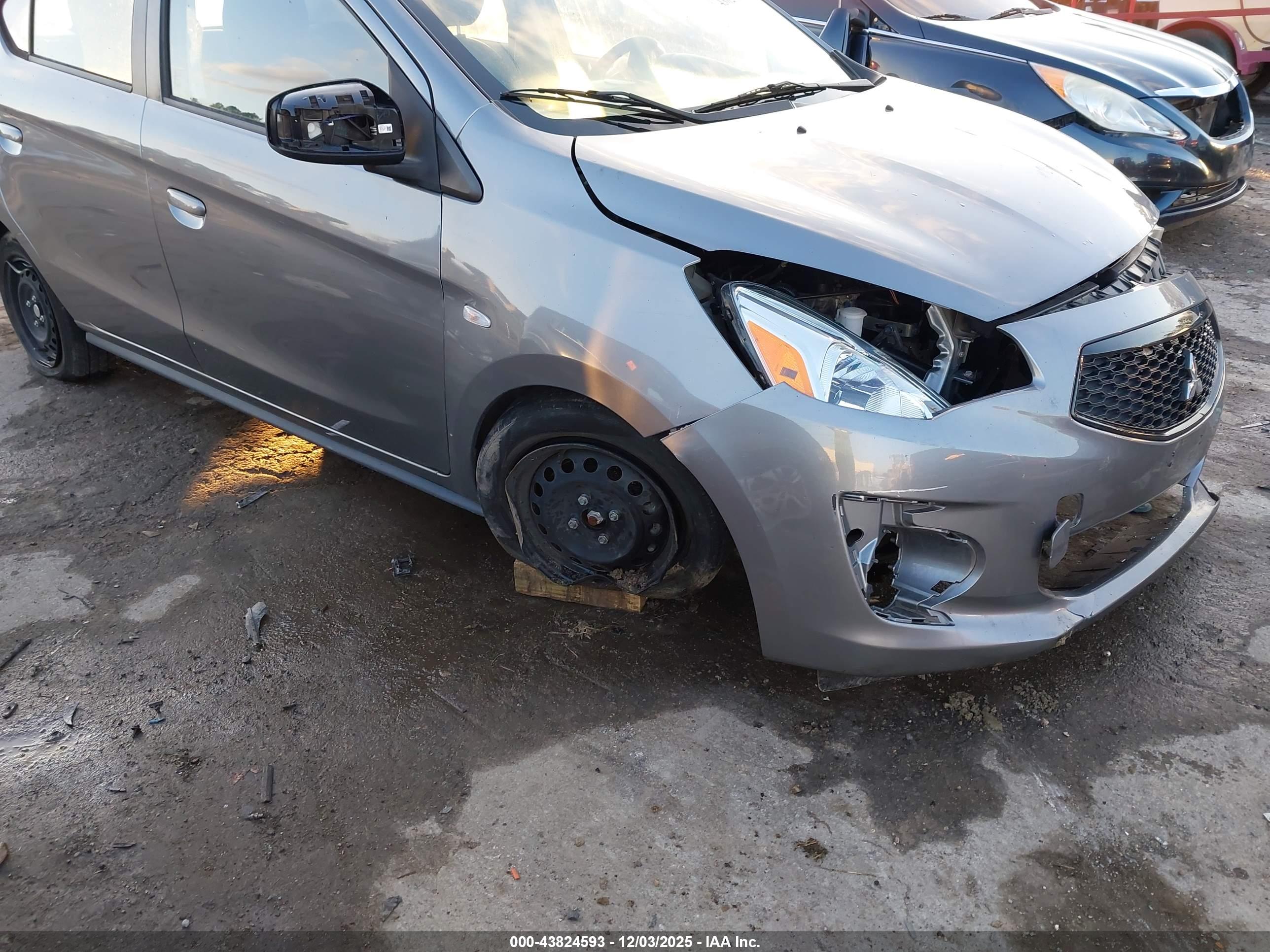 MITSUBISHI MIRAGE image 6