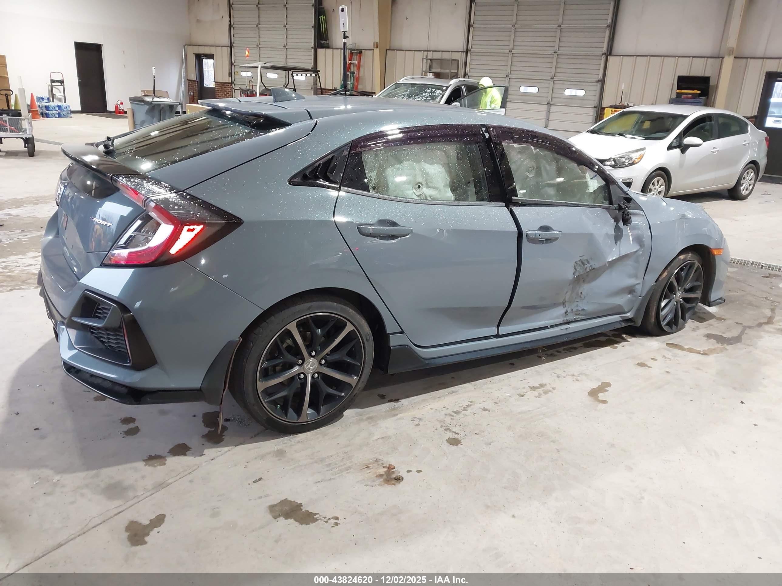 HONDA CIVIC image 4