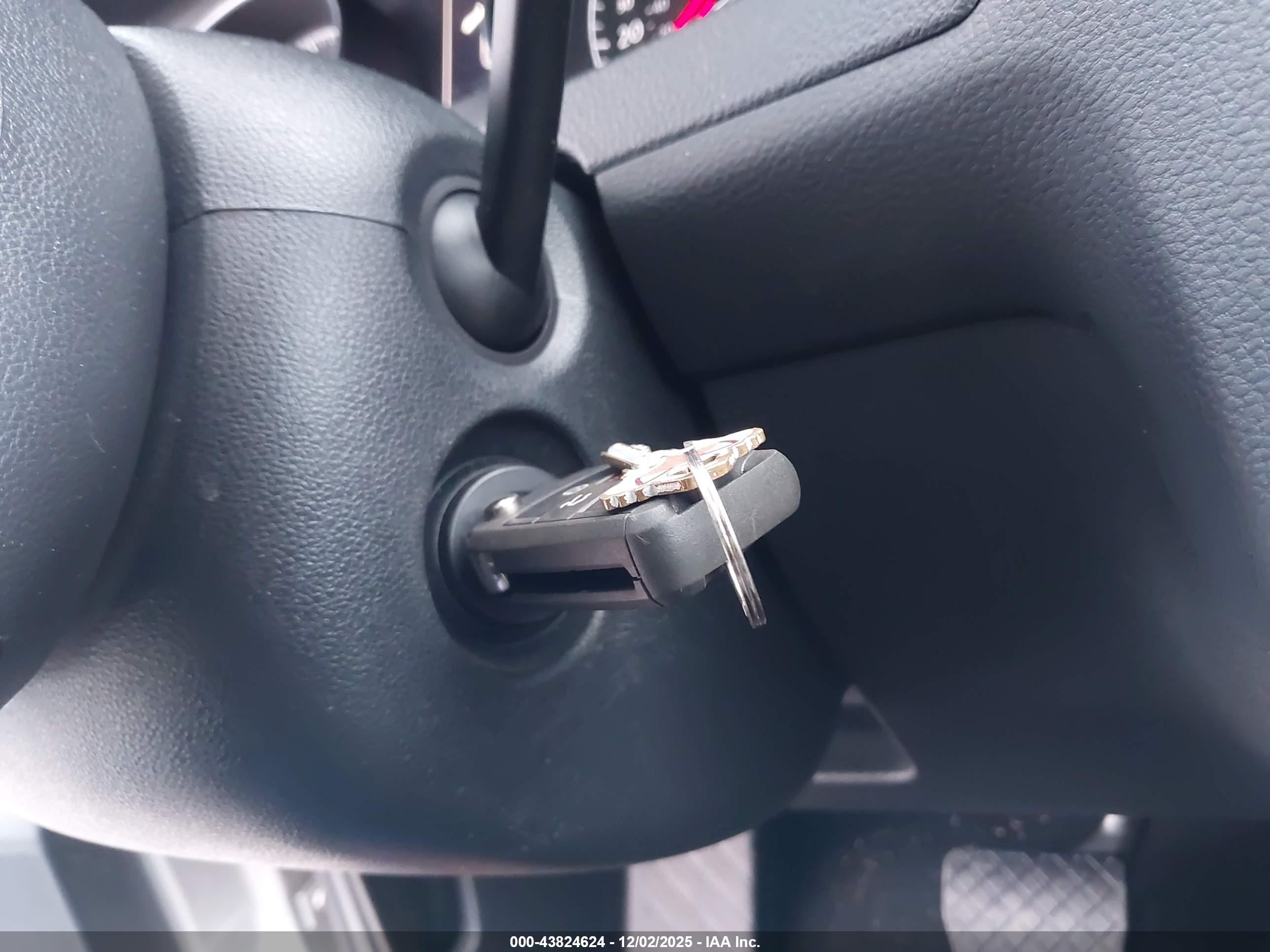 VOLKSWAGEN GOLF image 11