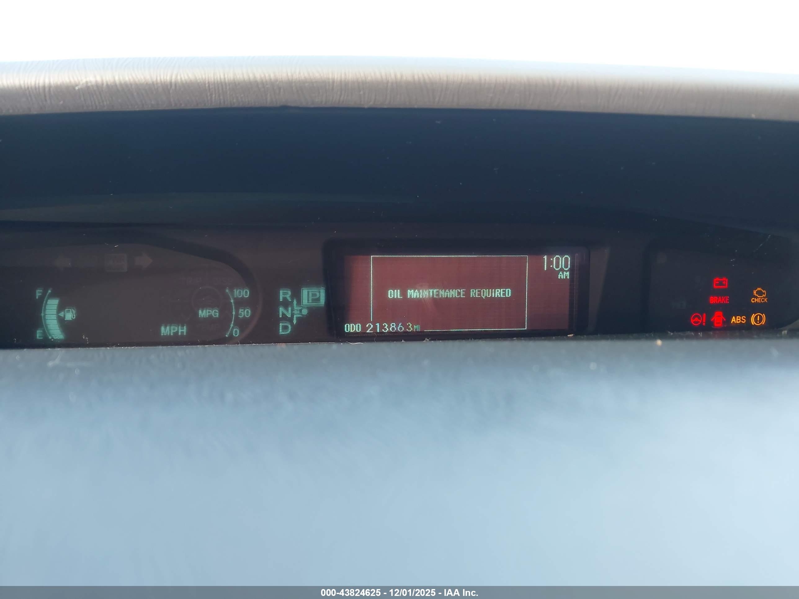 TOYOTA PRIUS image 7