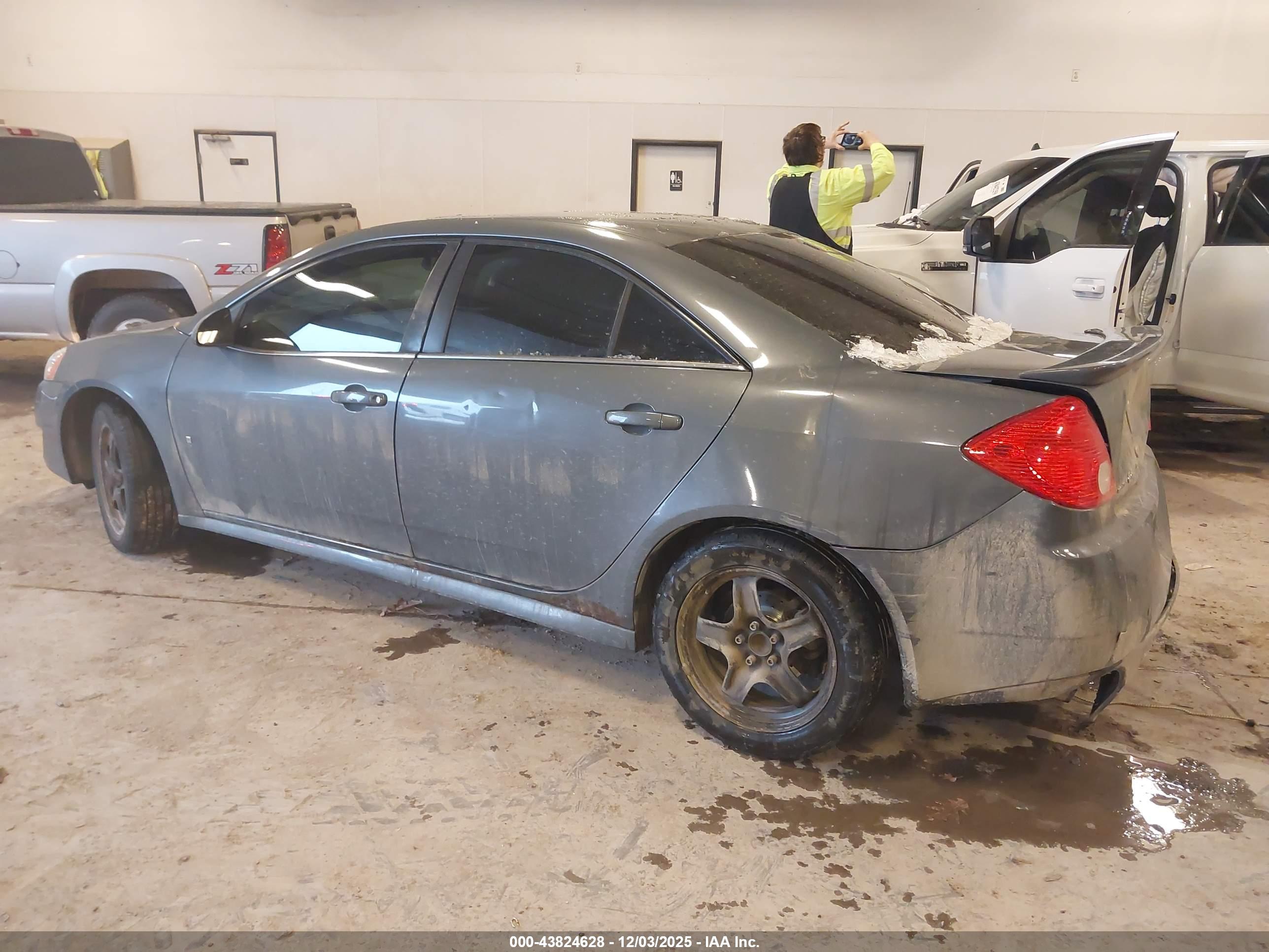 PONTIAC G6 image 3