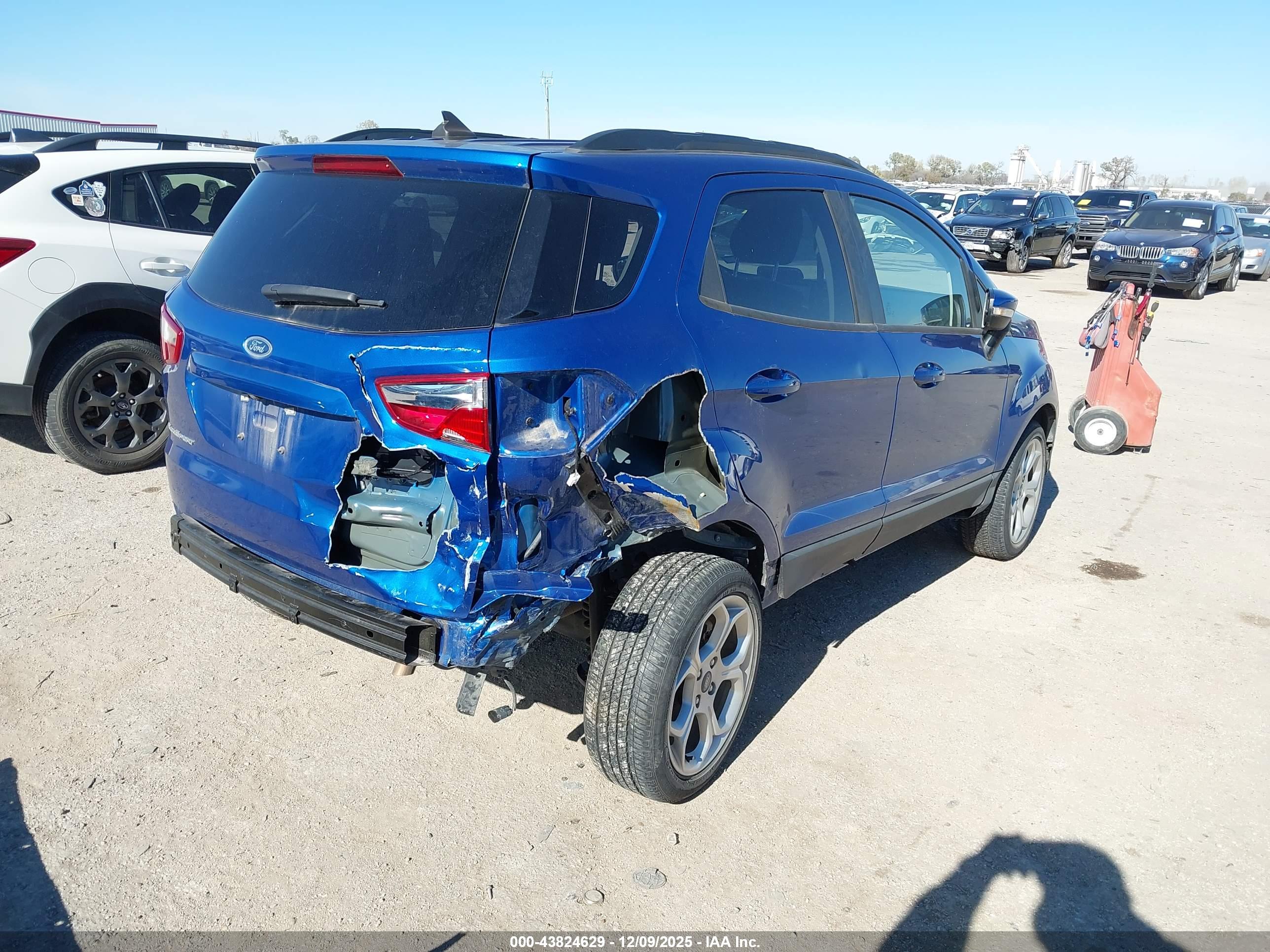 FORD ECOSPORT image 4