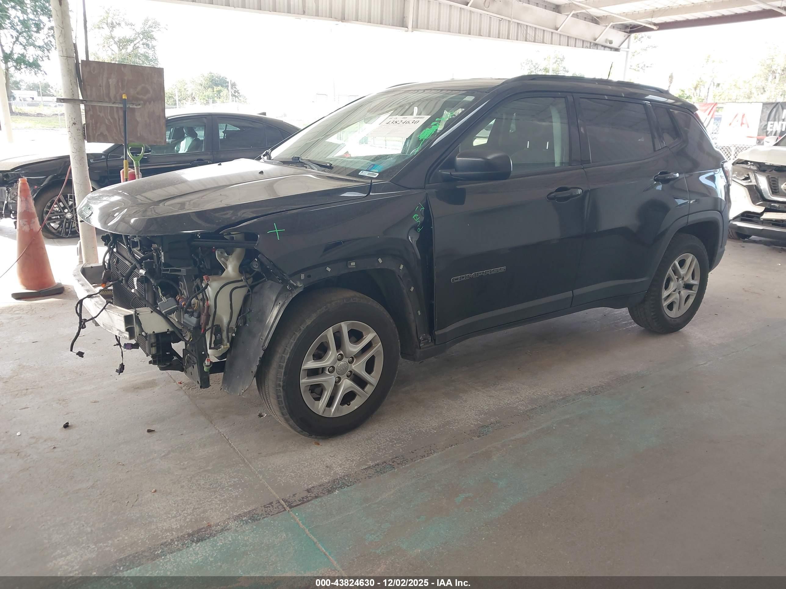 JEEP COMPASS image 2