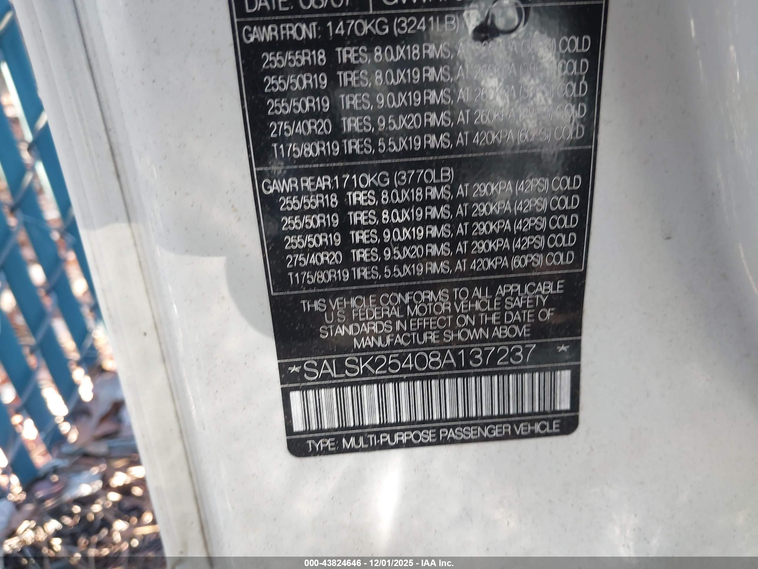 LAND ROVER image 9
