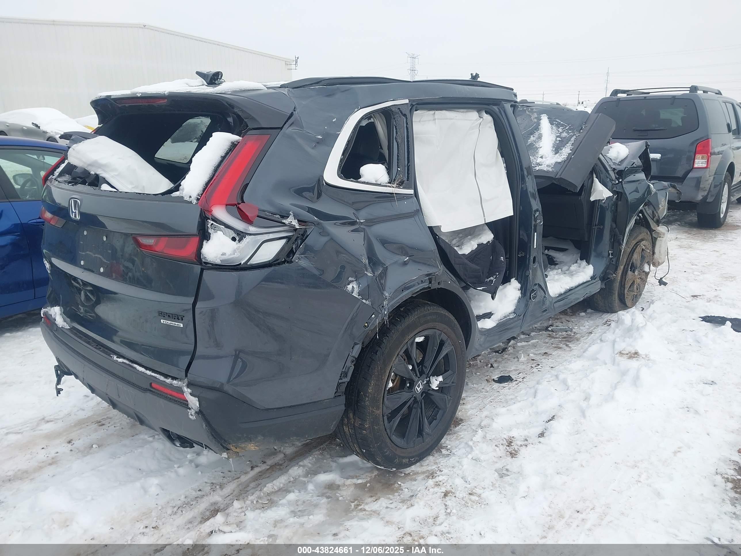 HONDA CR-V image 4