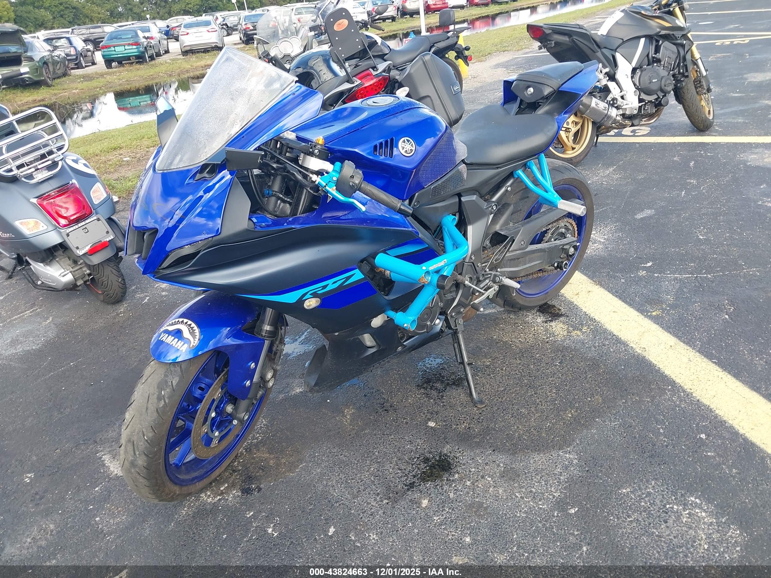 YAMAHA YZFR7 image 2