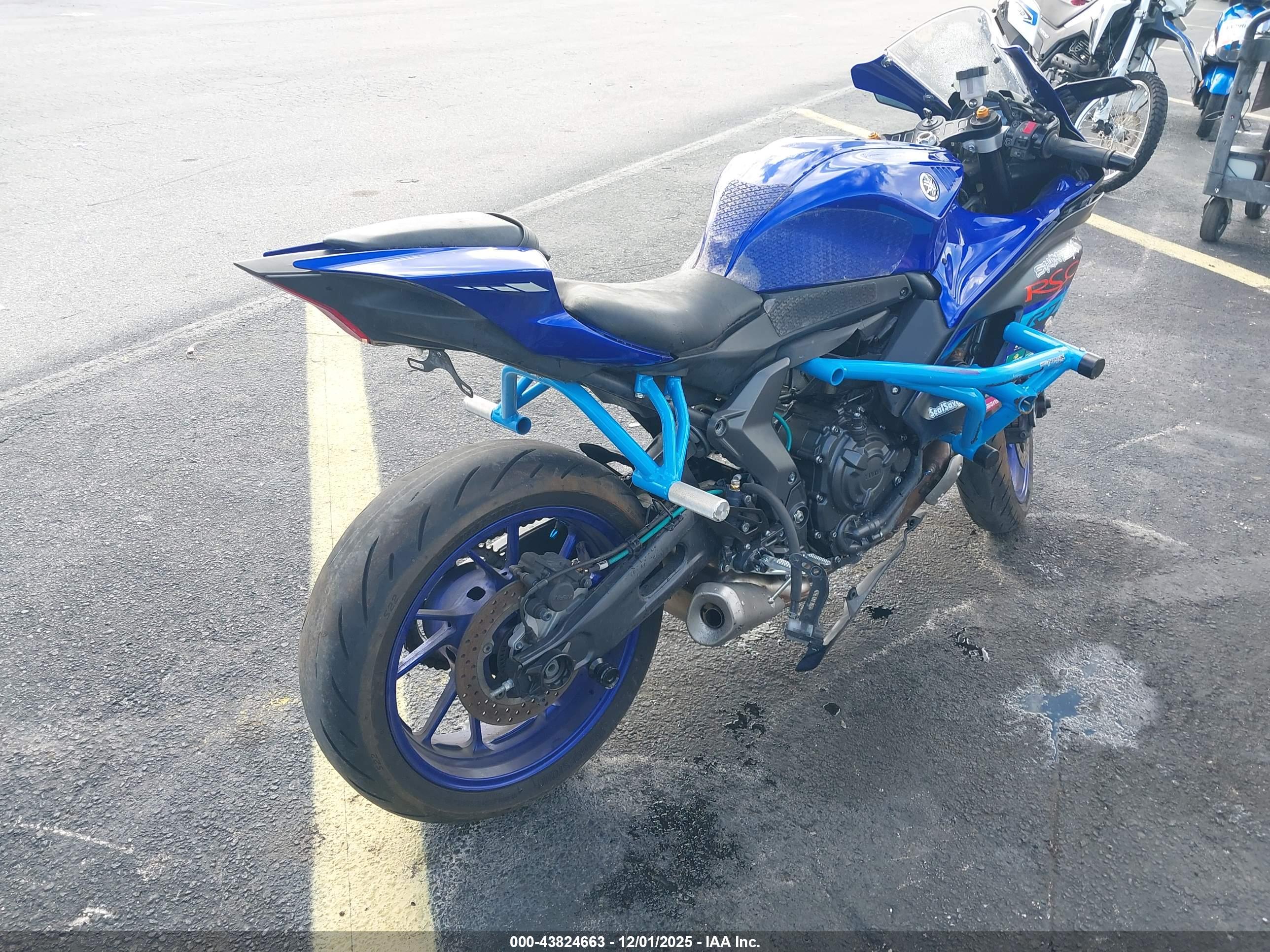 YAMAHA YZFR7 image 4
