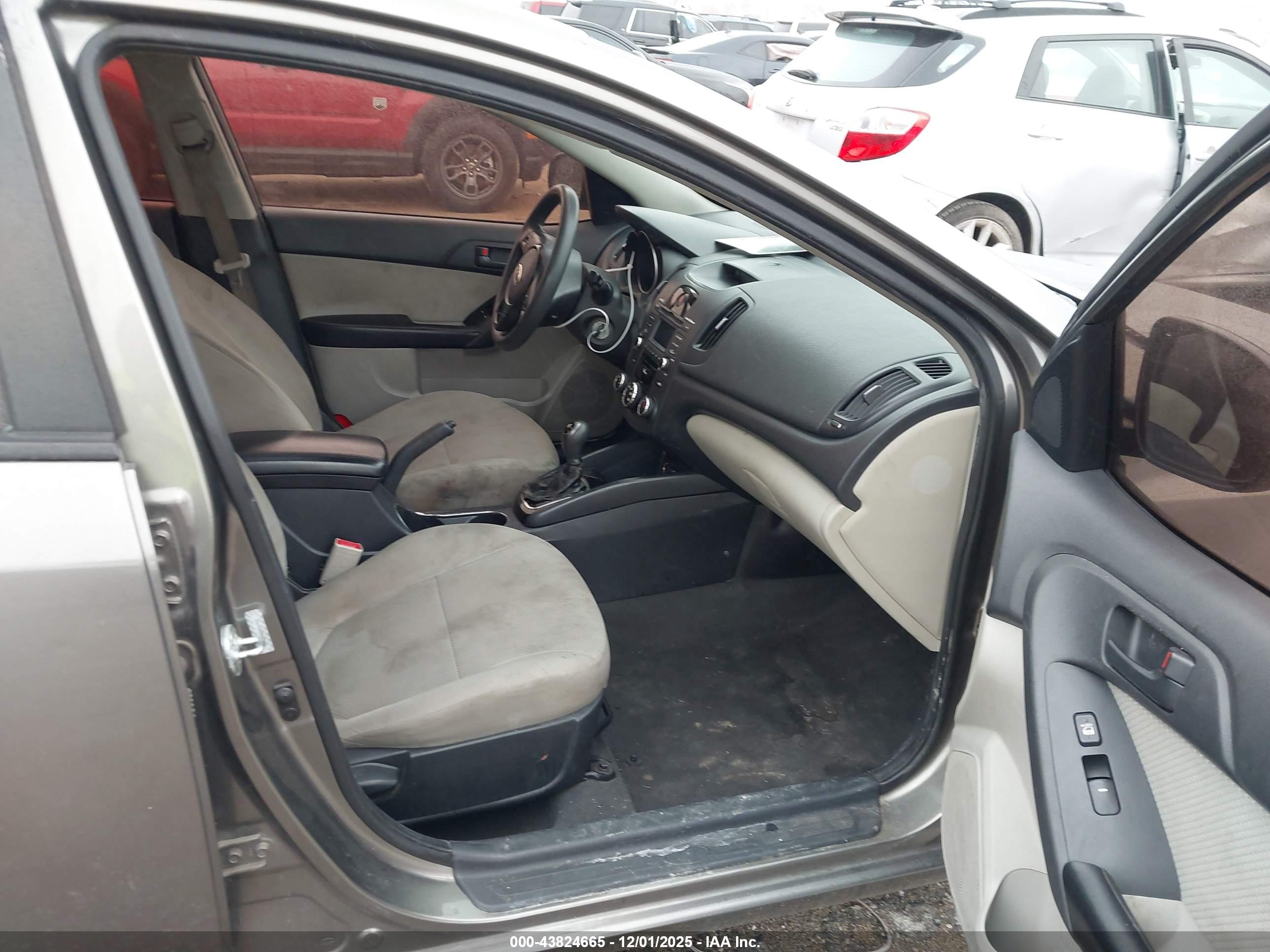 KIA FORTE image 5
