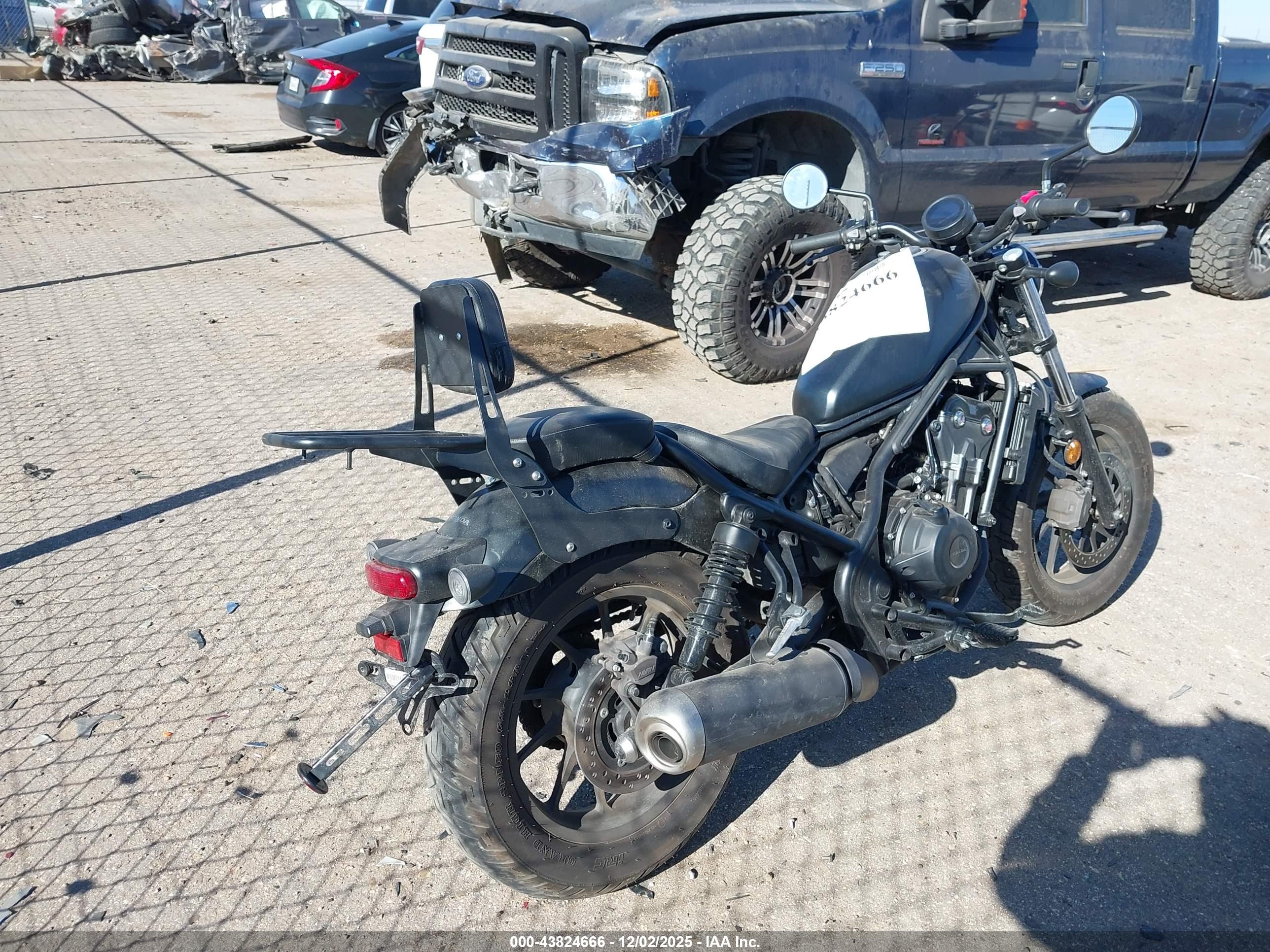 HONDA CMX500 image 4