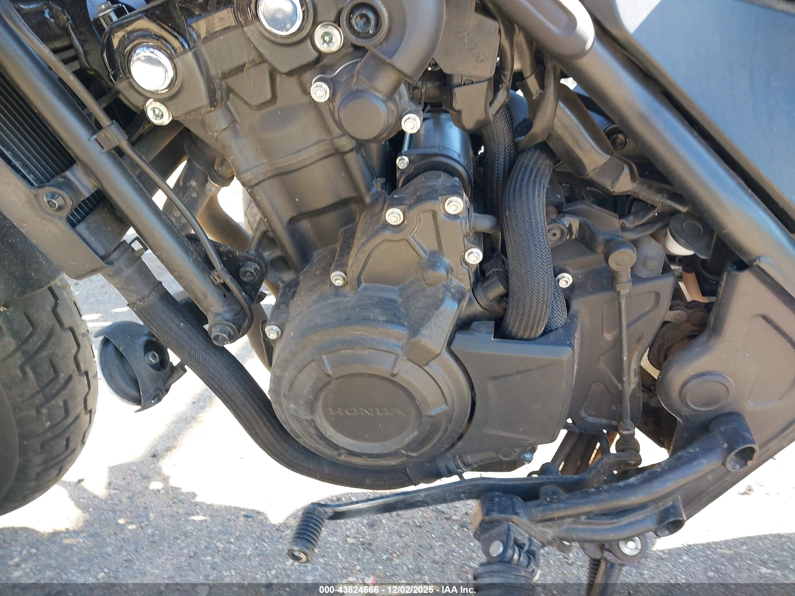 HONDA CMX500 image 9