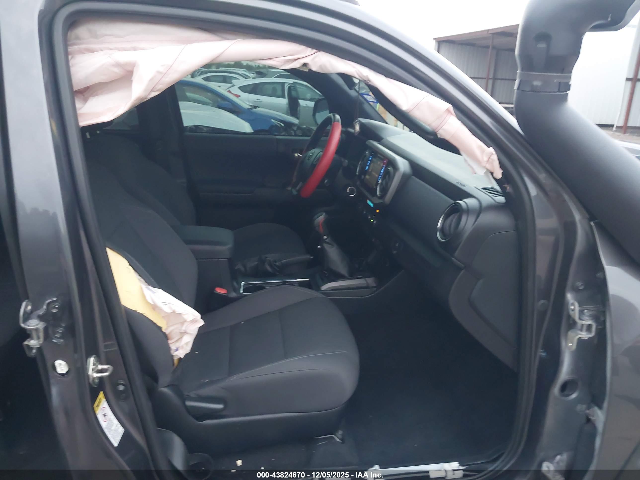 TOYOTA TACOMA image 5