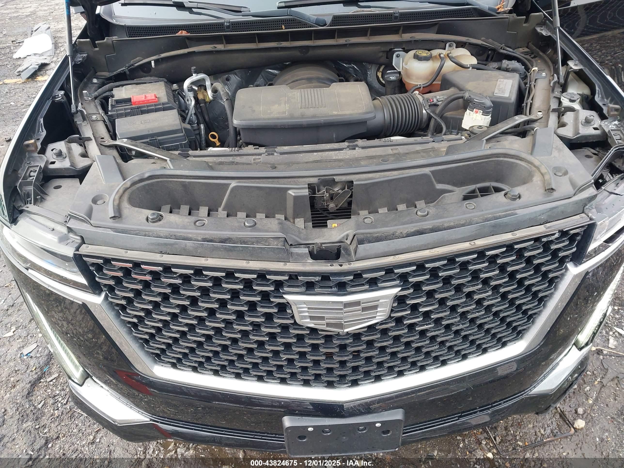 CADILLAC ESCALADE image 10