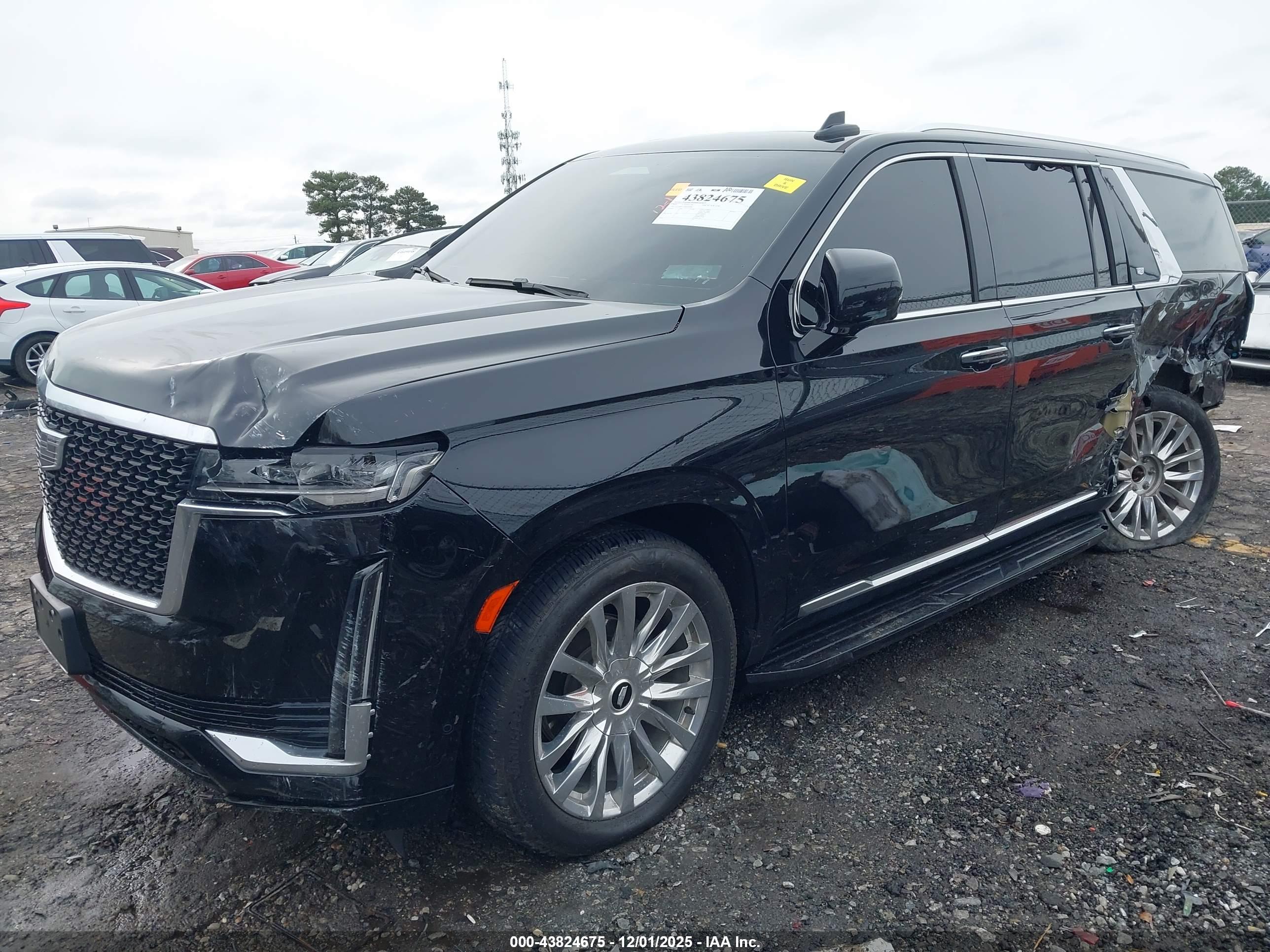 CADILLAC ESCALADE image 2